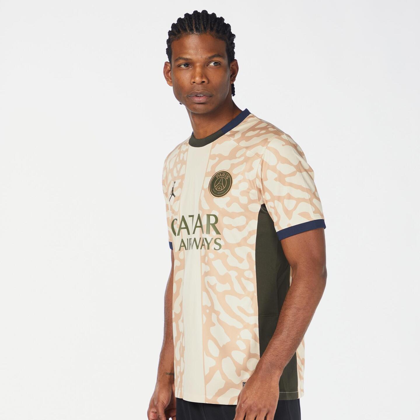 Kalinga Ashok T Shirt Foot Us Kalinga Ashok Pull Lacoste Solde