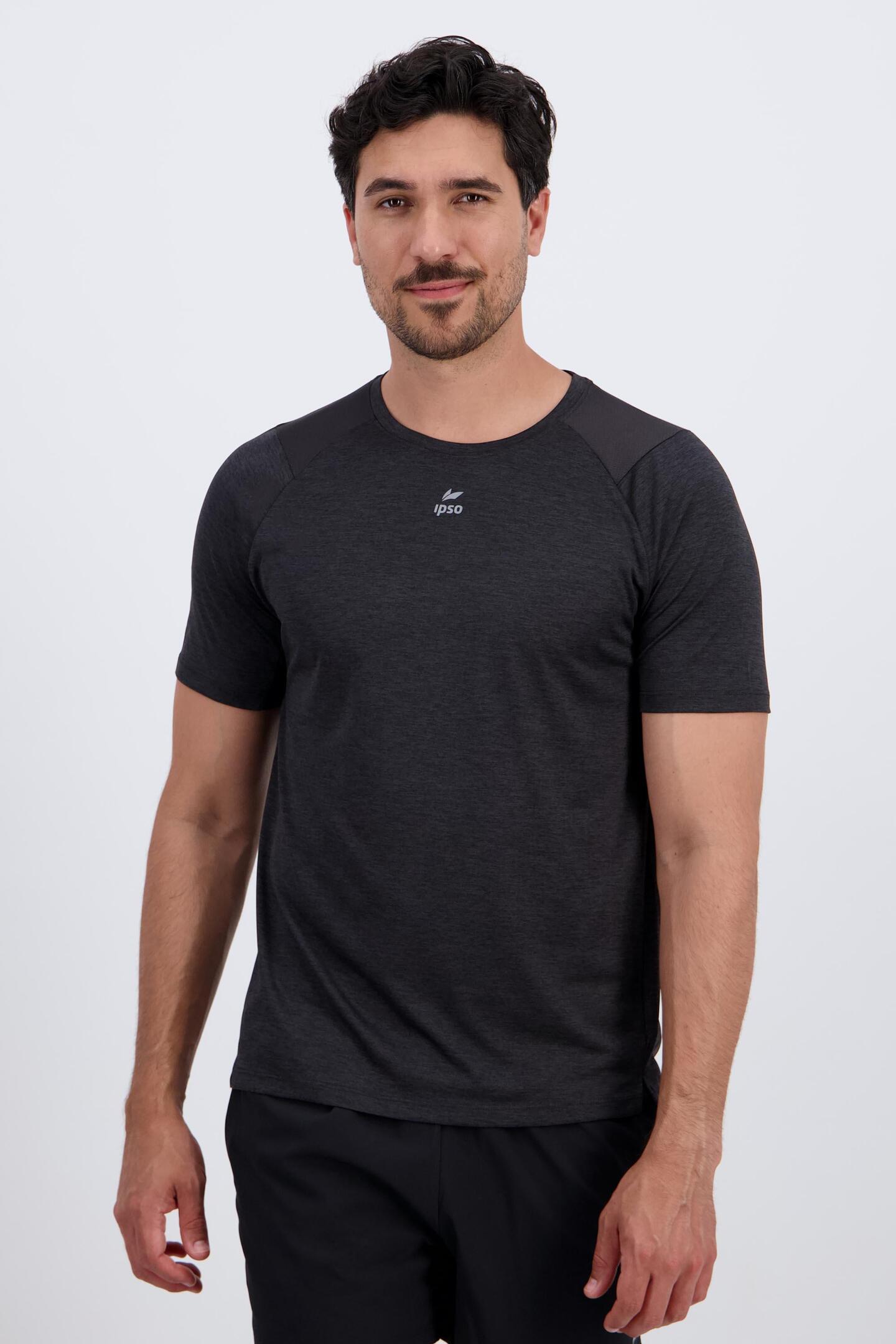 Camiseta Hoka One One - Hombre - Negro - Polartec Power Dry - Material Reciclado
