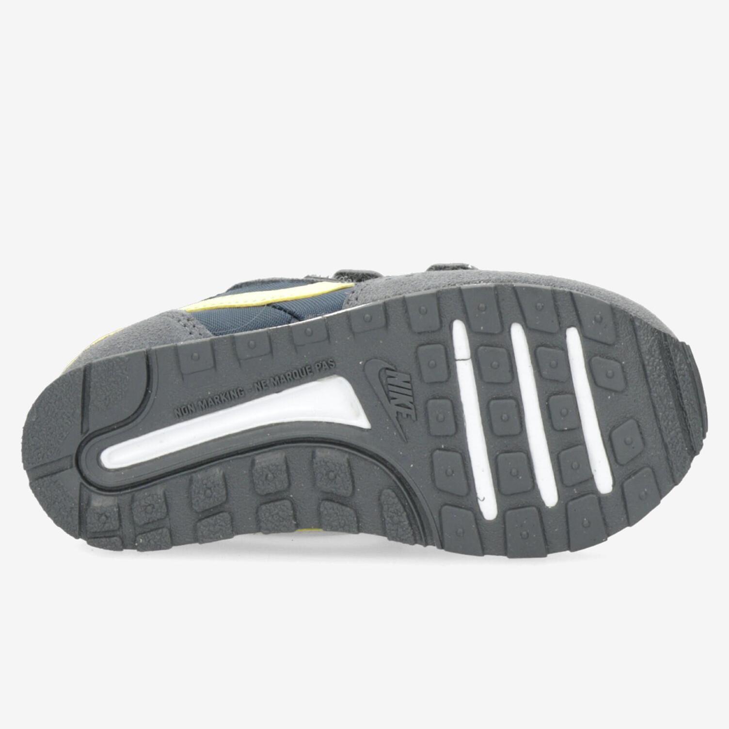 nike md valiant velcro