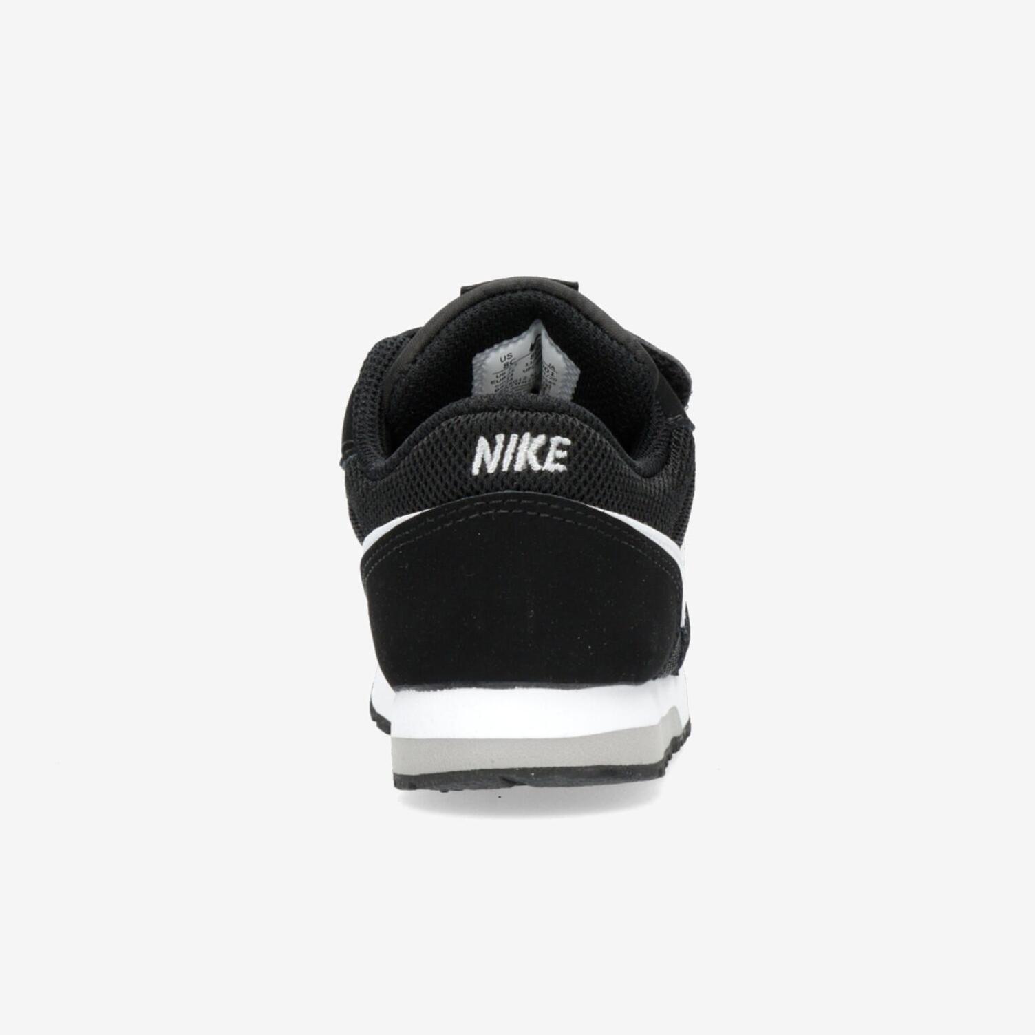 nike md runner 2 velcro