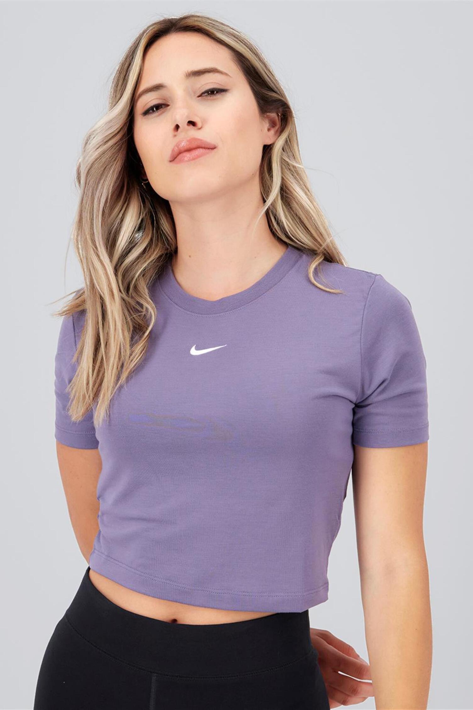 camiseta crop top nike