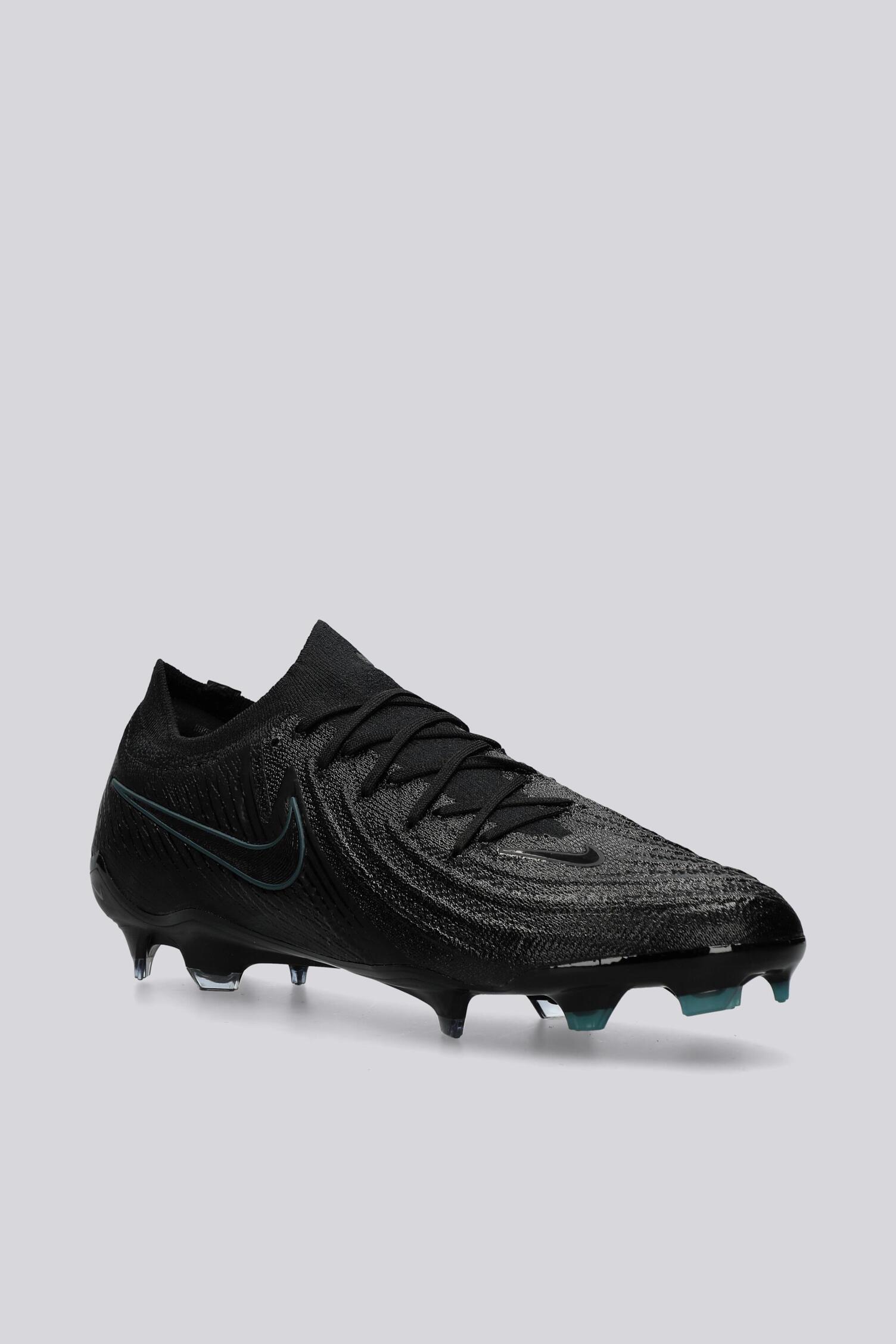 all black nike phantoms