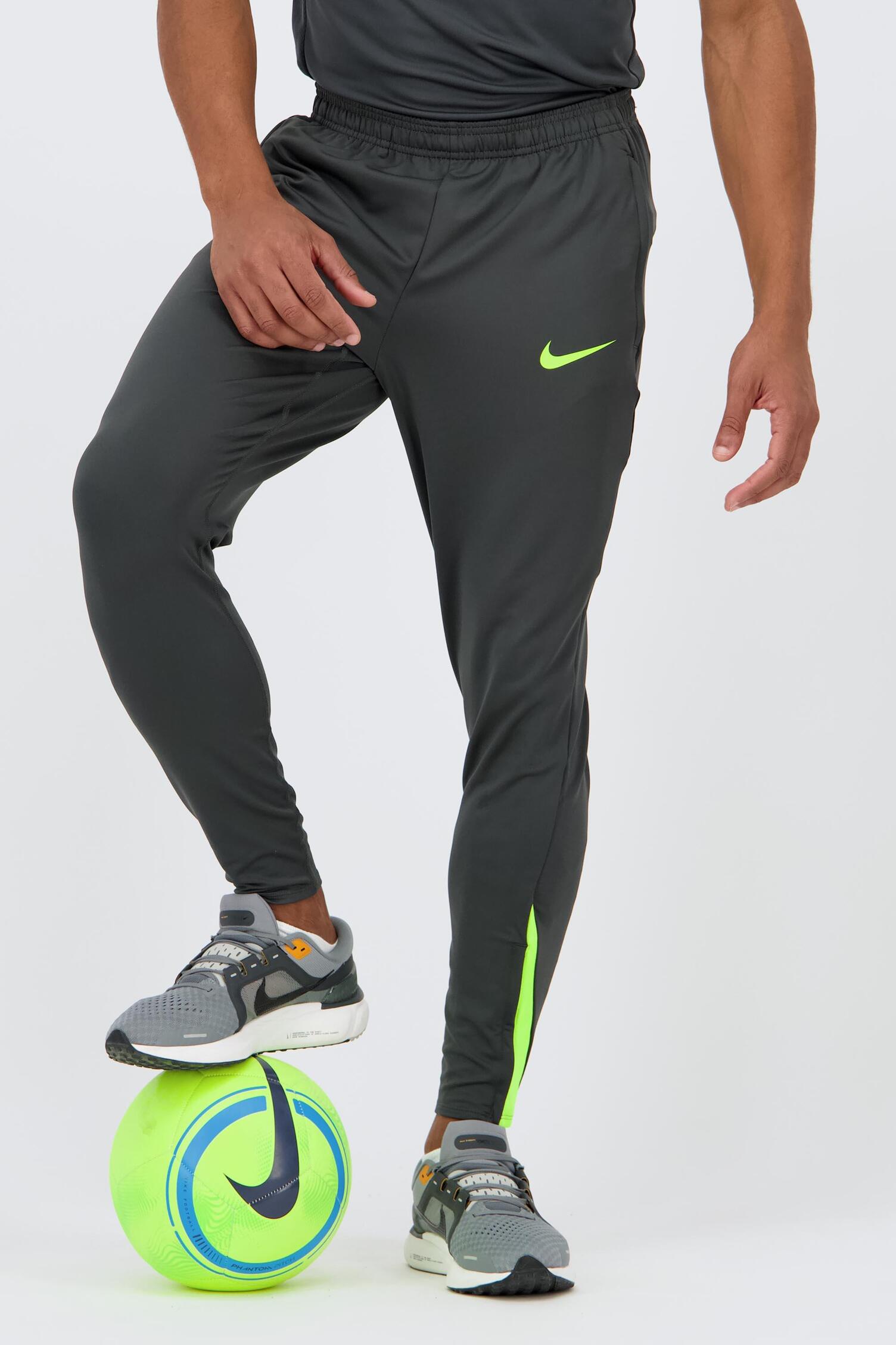 pantalon nike dry strike