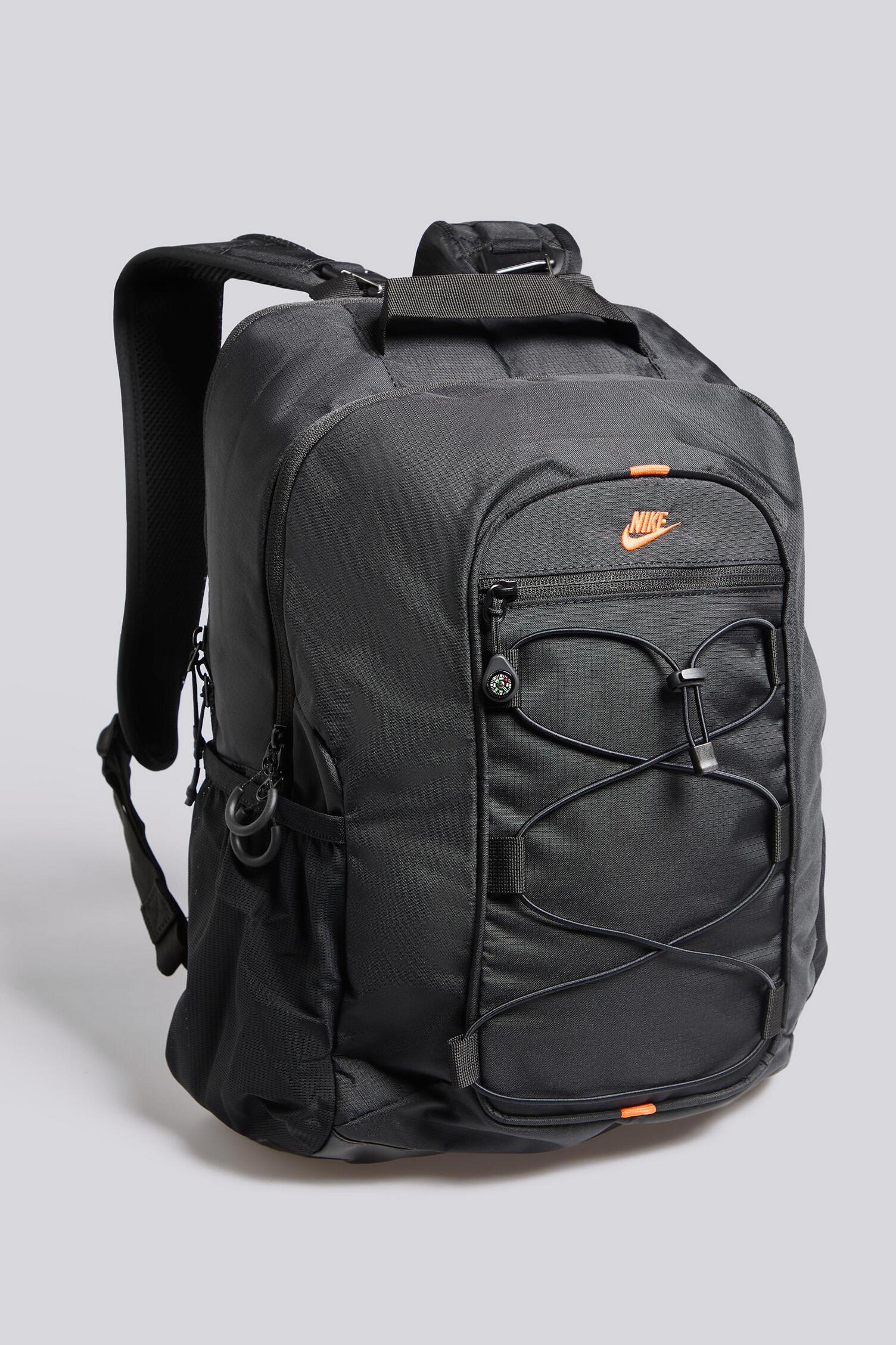 mochilas negra nike