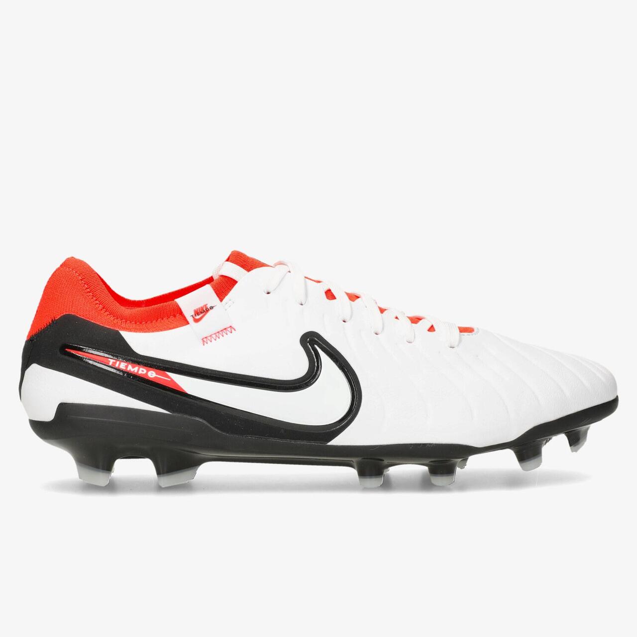 nike tiempo performance