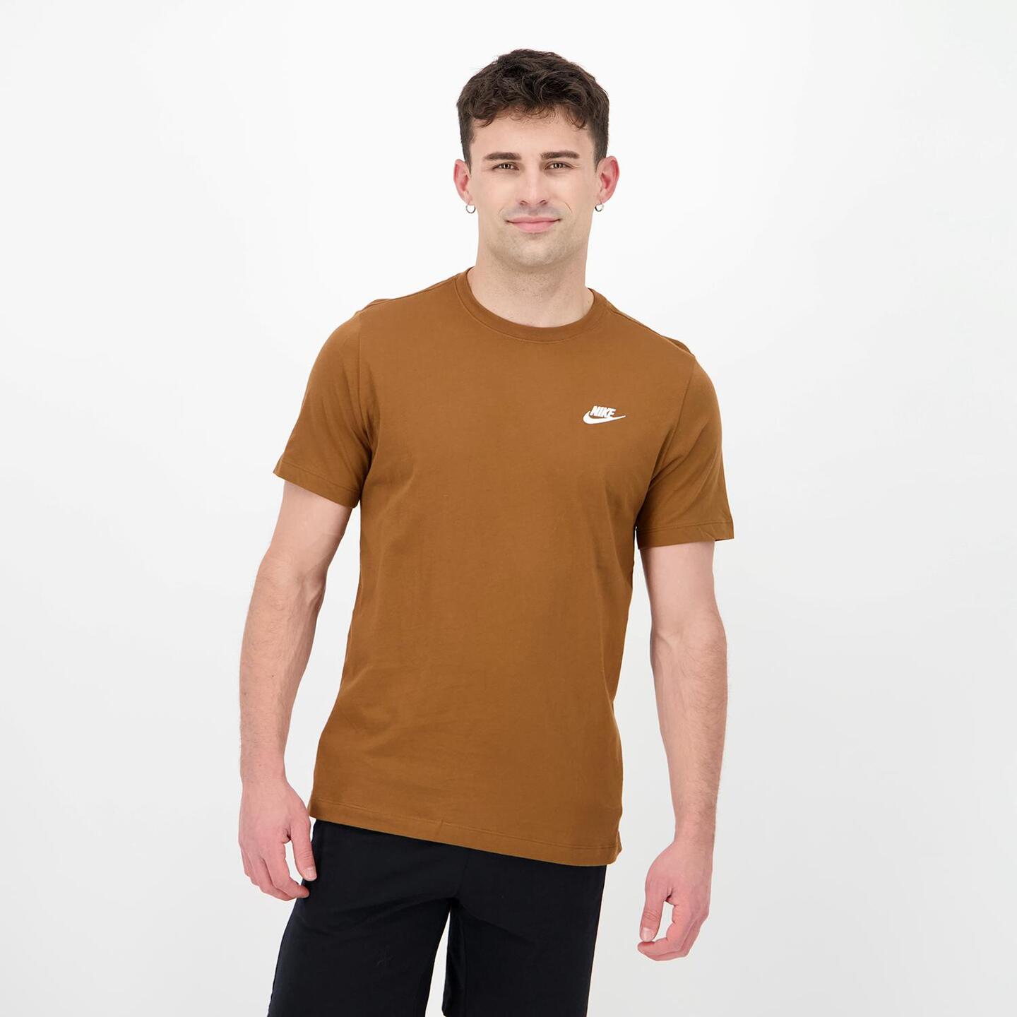 Nike Club Marron Camiseta Algodon Hombre Sprinter