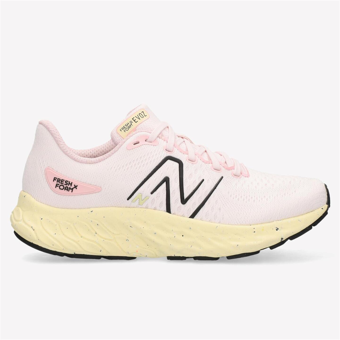 New Balance Fresh Foam Evoz V3 - rosa - Sapatilhas Running Mulher