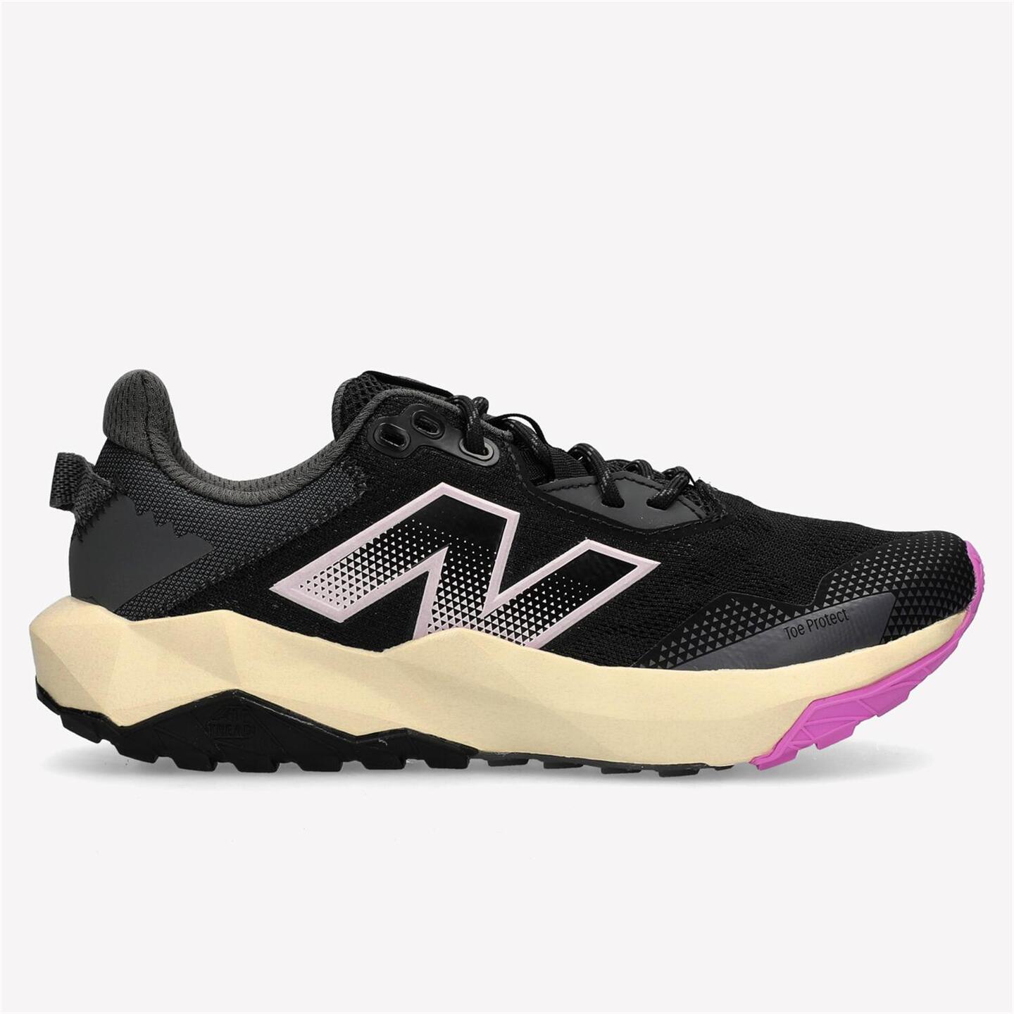 New Balance Dynasoft Nitrel - negro - Zapatillas Trail Mujer