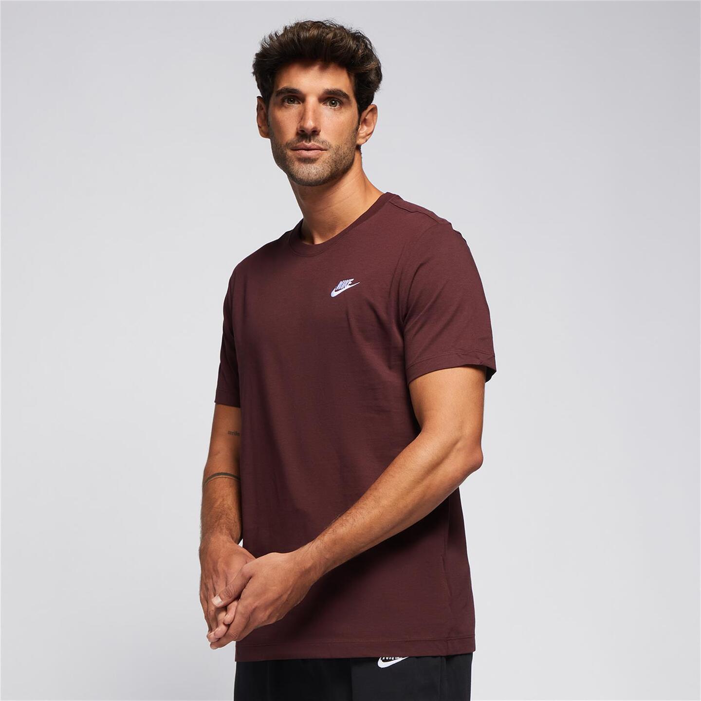 Nike Club - rojo - Camiseta Algodón Hombre