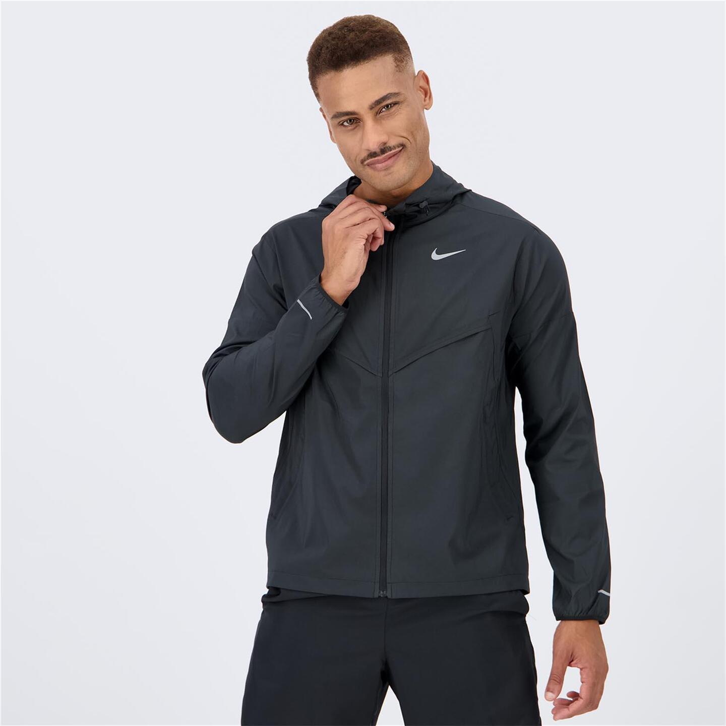 Cortavientos Nike Negro Cortavientos Hombre Sprinter