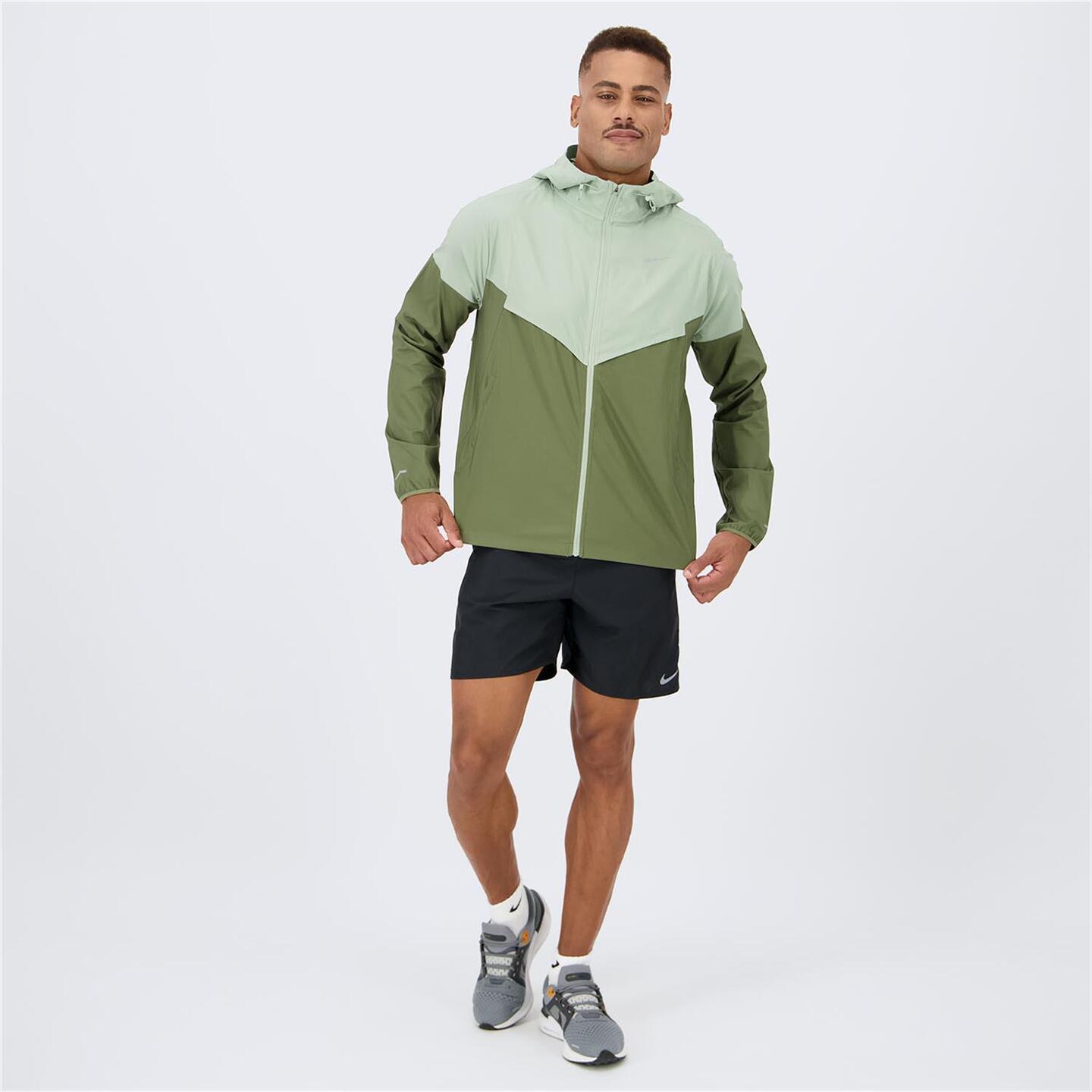 Cortavientos Nike Verde Cortavientos Hombre Sprinter