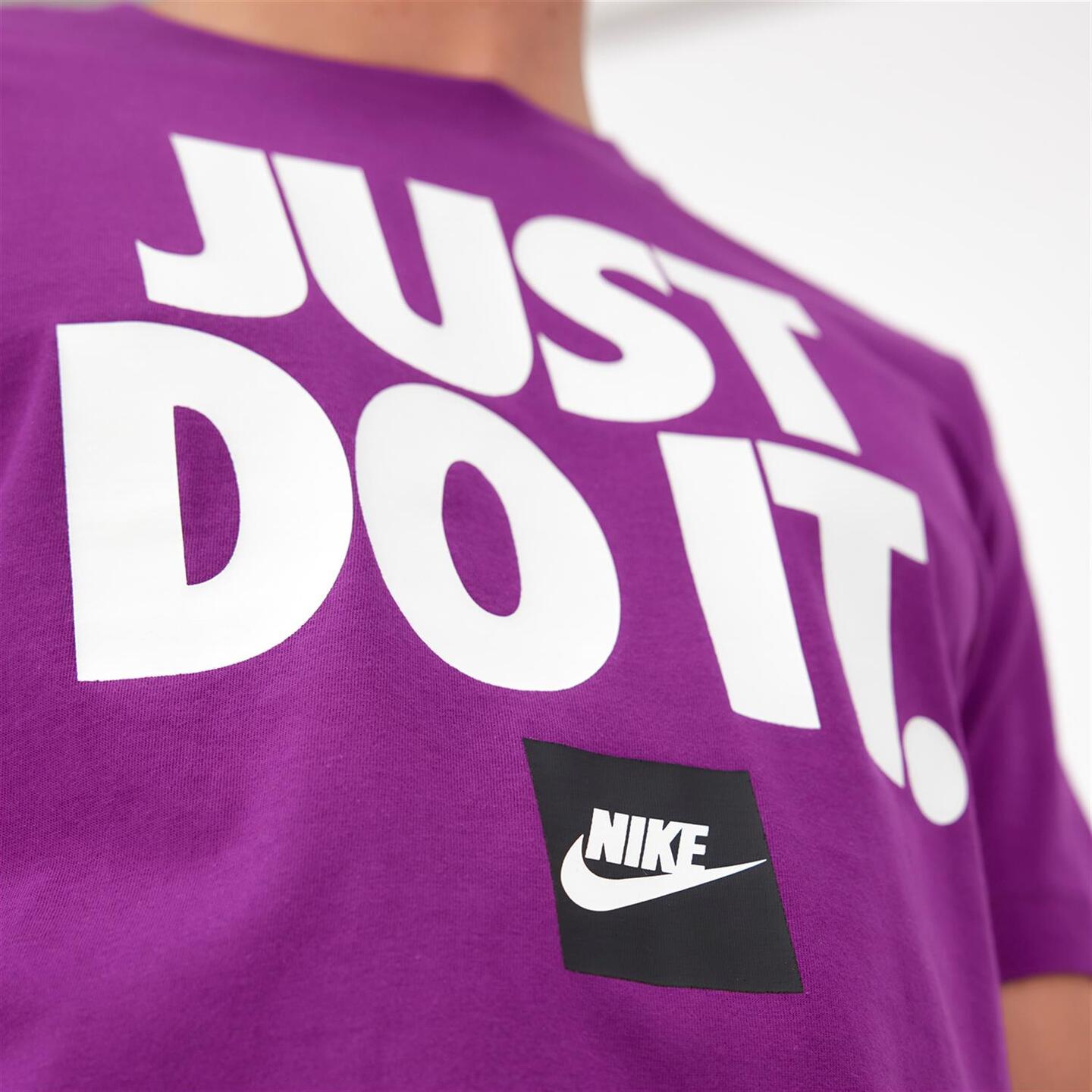 Nike Just Do It - morado - T-shirt Algodão Homem