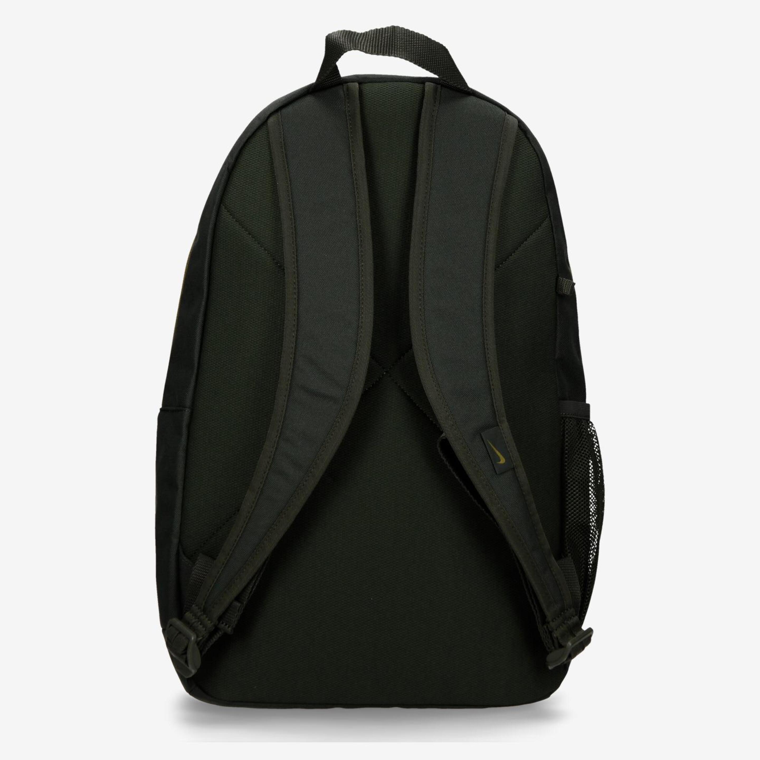 Mochila Nike Elemental