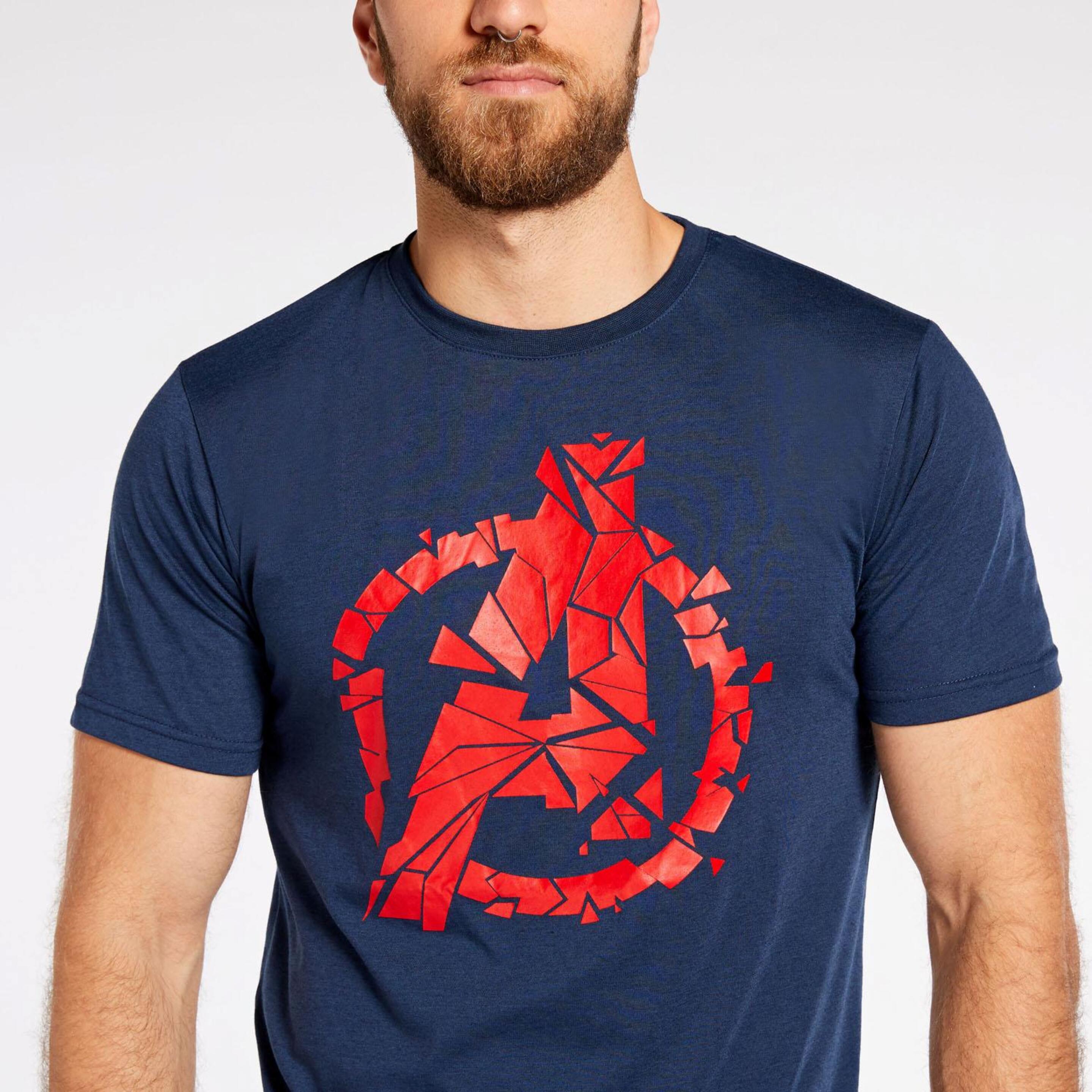 Camiseta Avengers