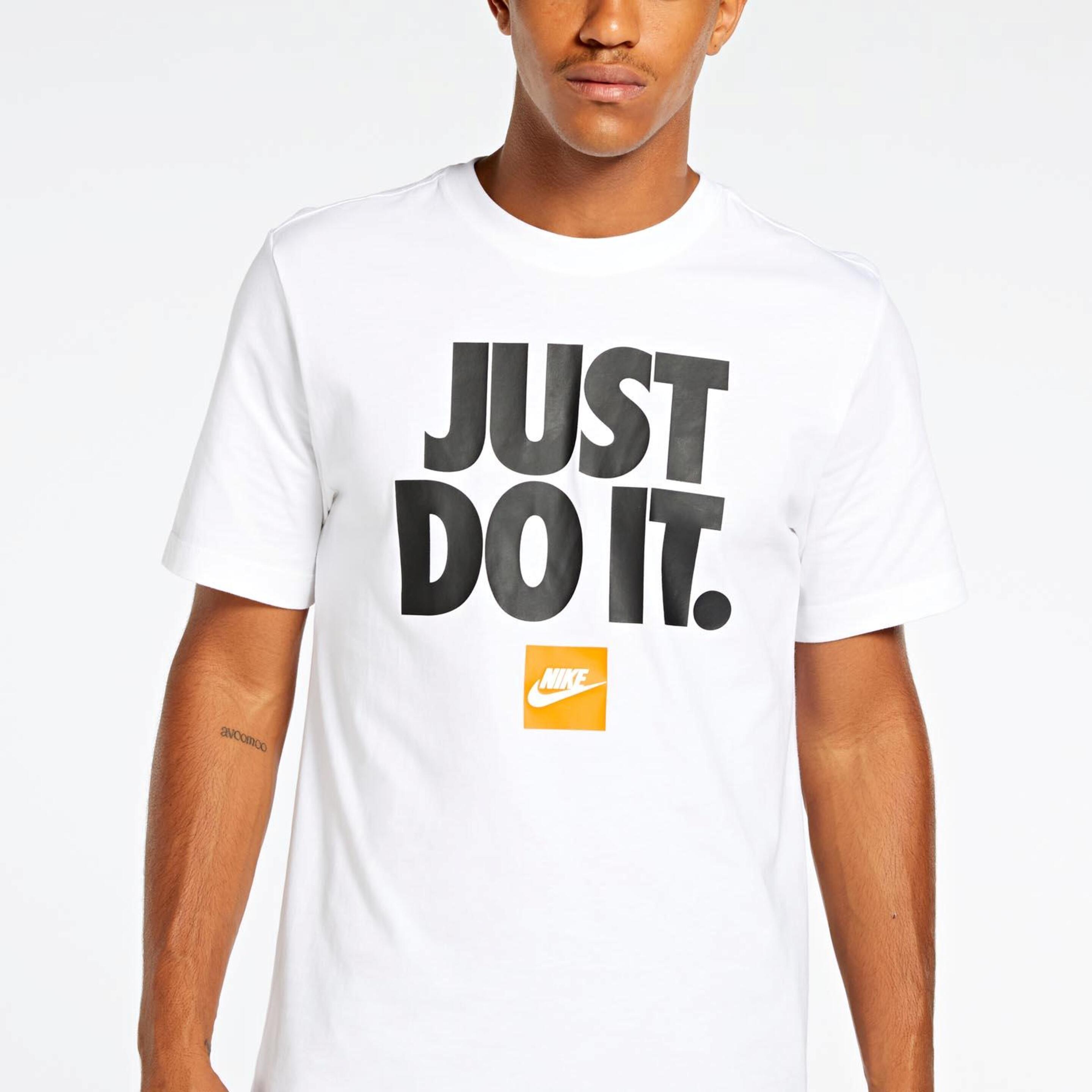 T-shirt Nike Jdi