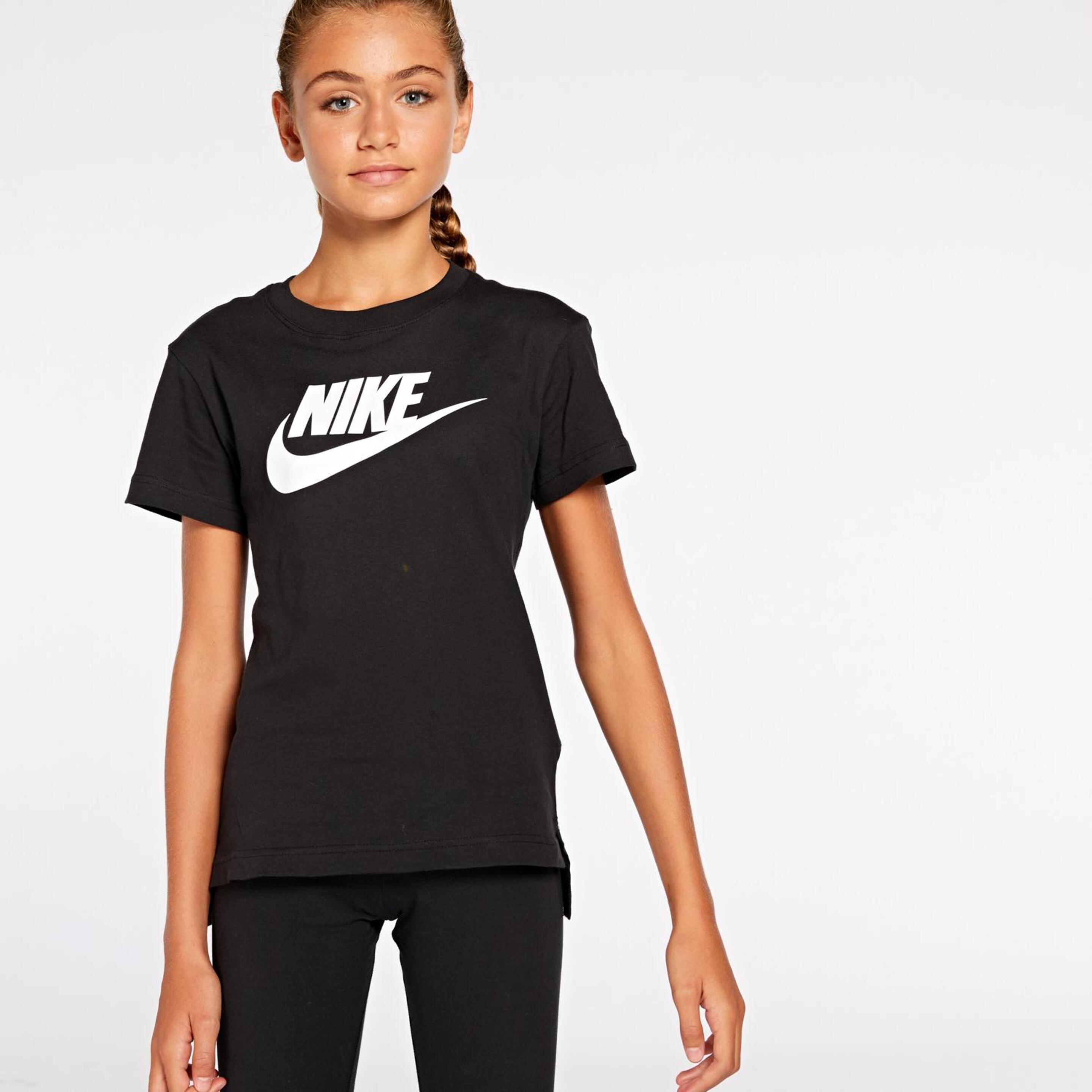 Nike Basics
