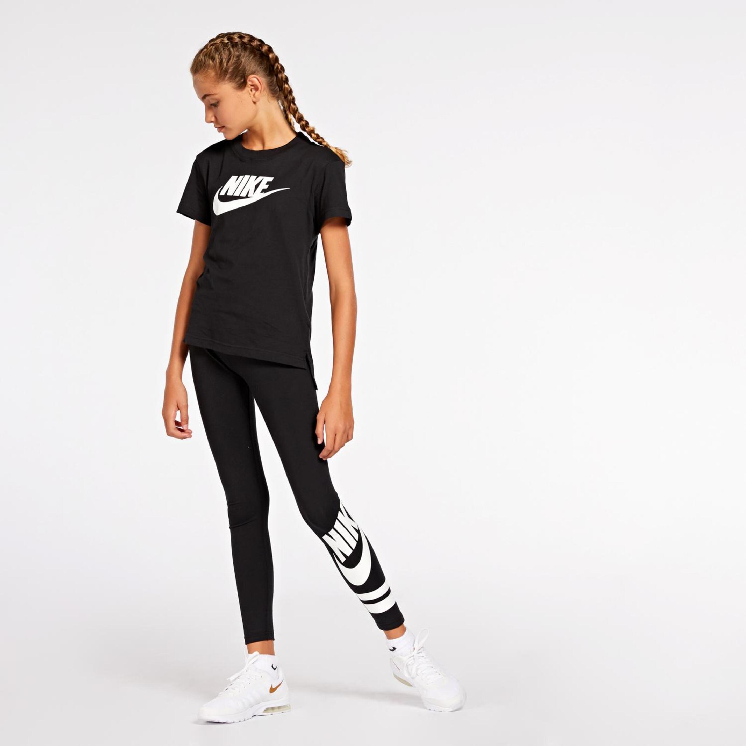 Nike Basics