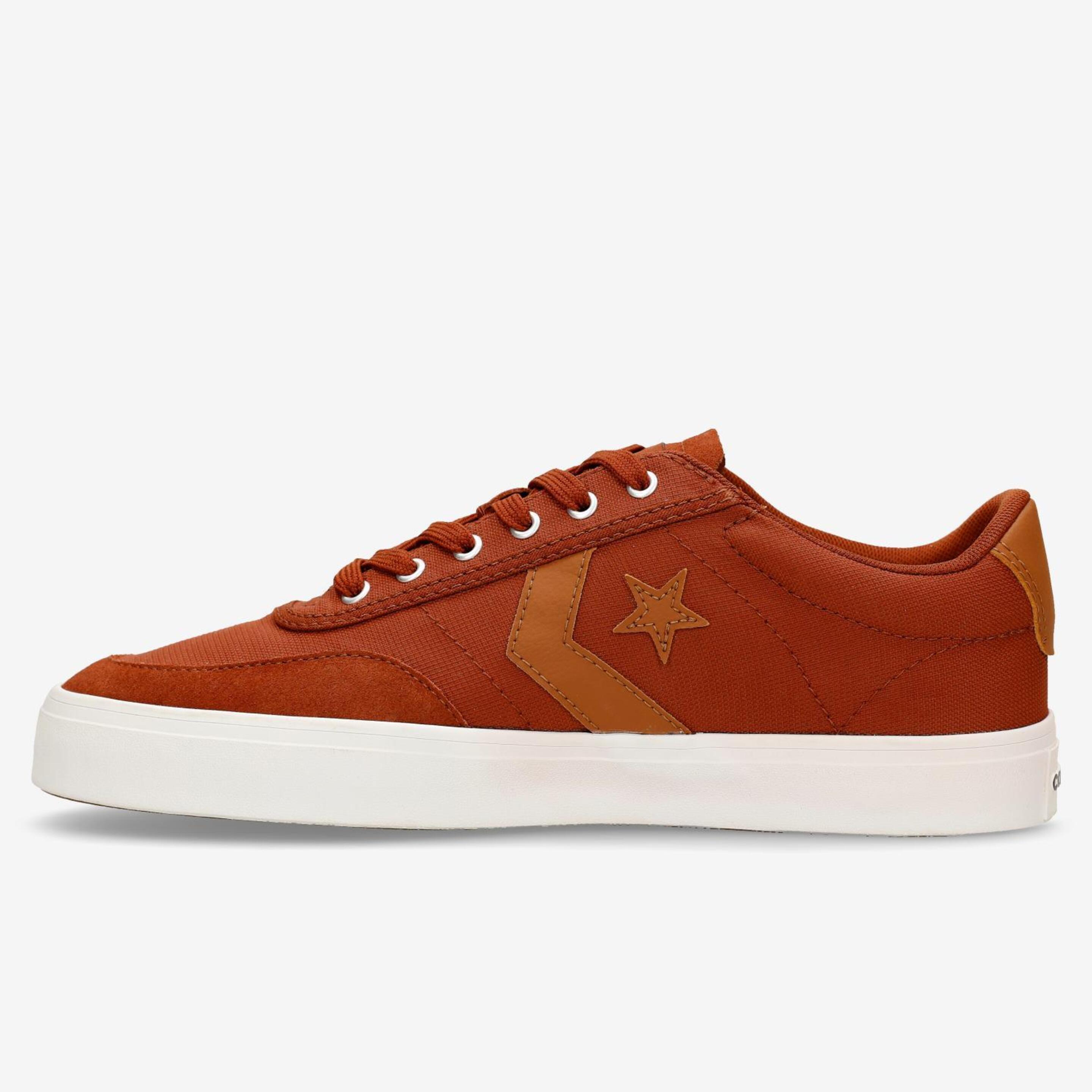 Converse Courtlandt Ox