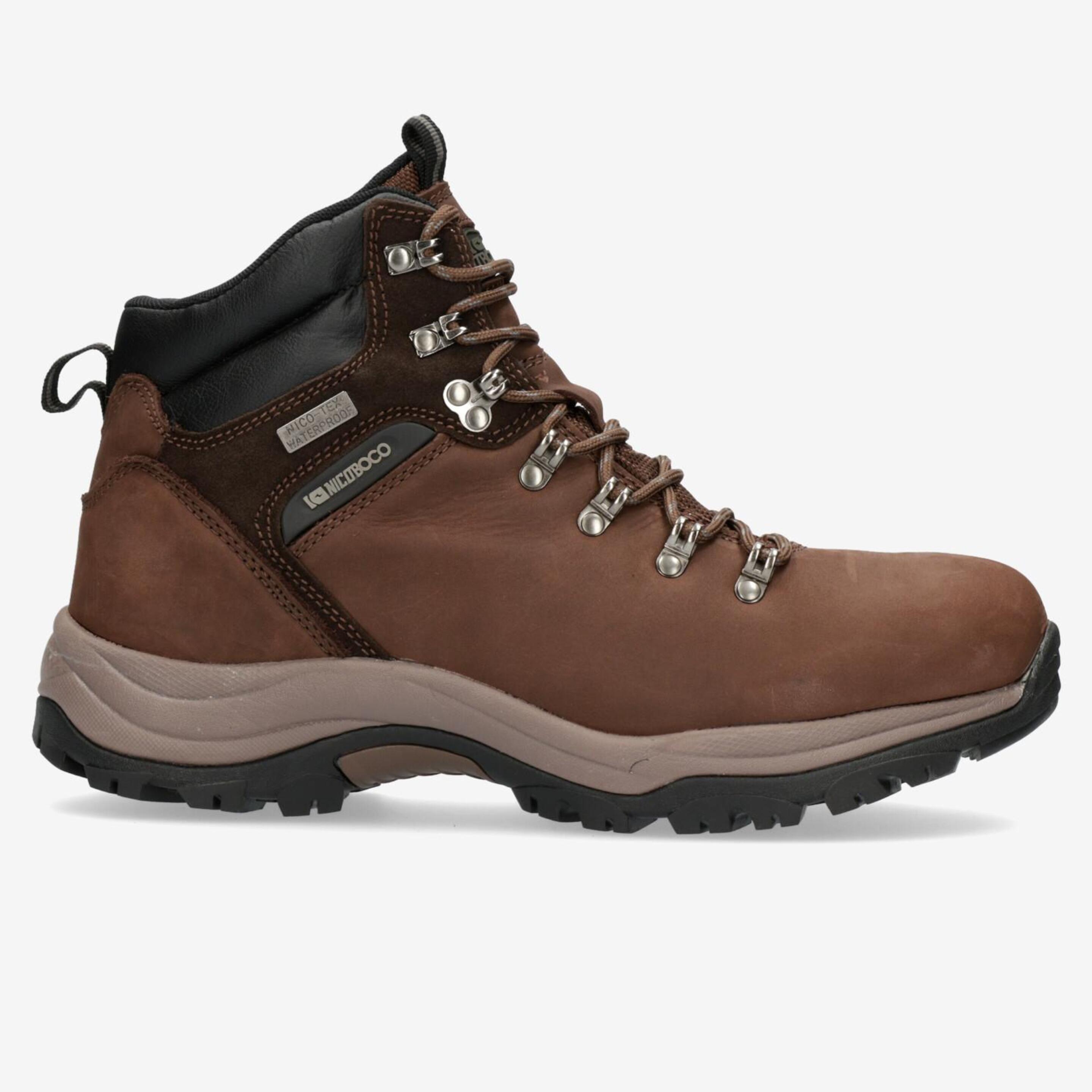 Botas Montaña Boriken Bakula 18