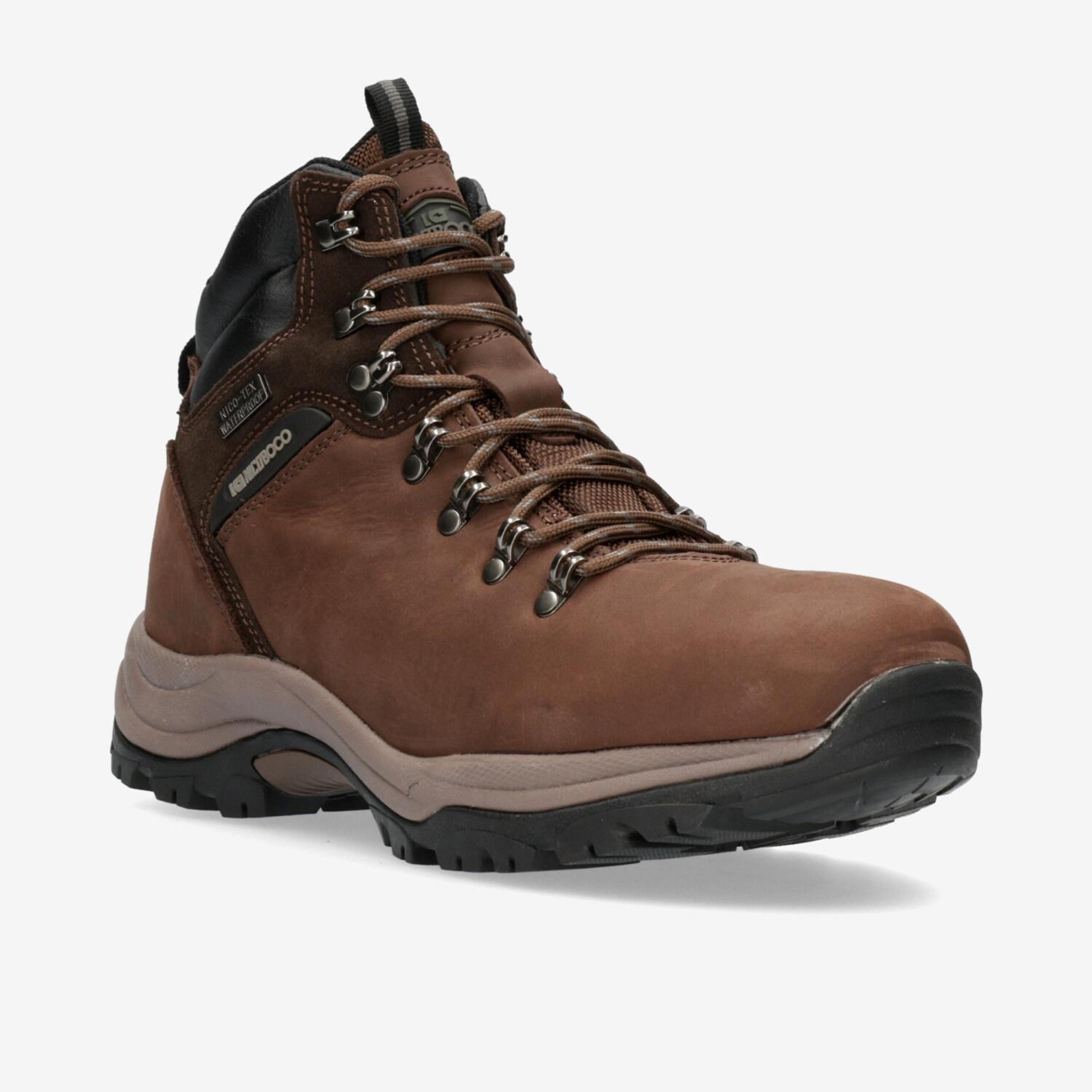 Botas Montaña Boriken Bakula 18