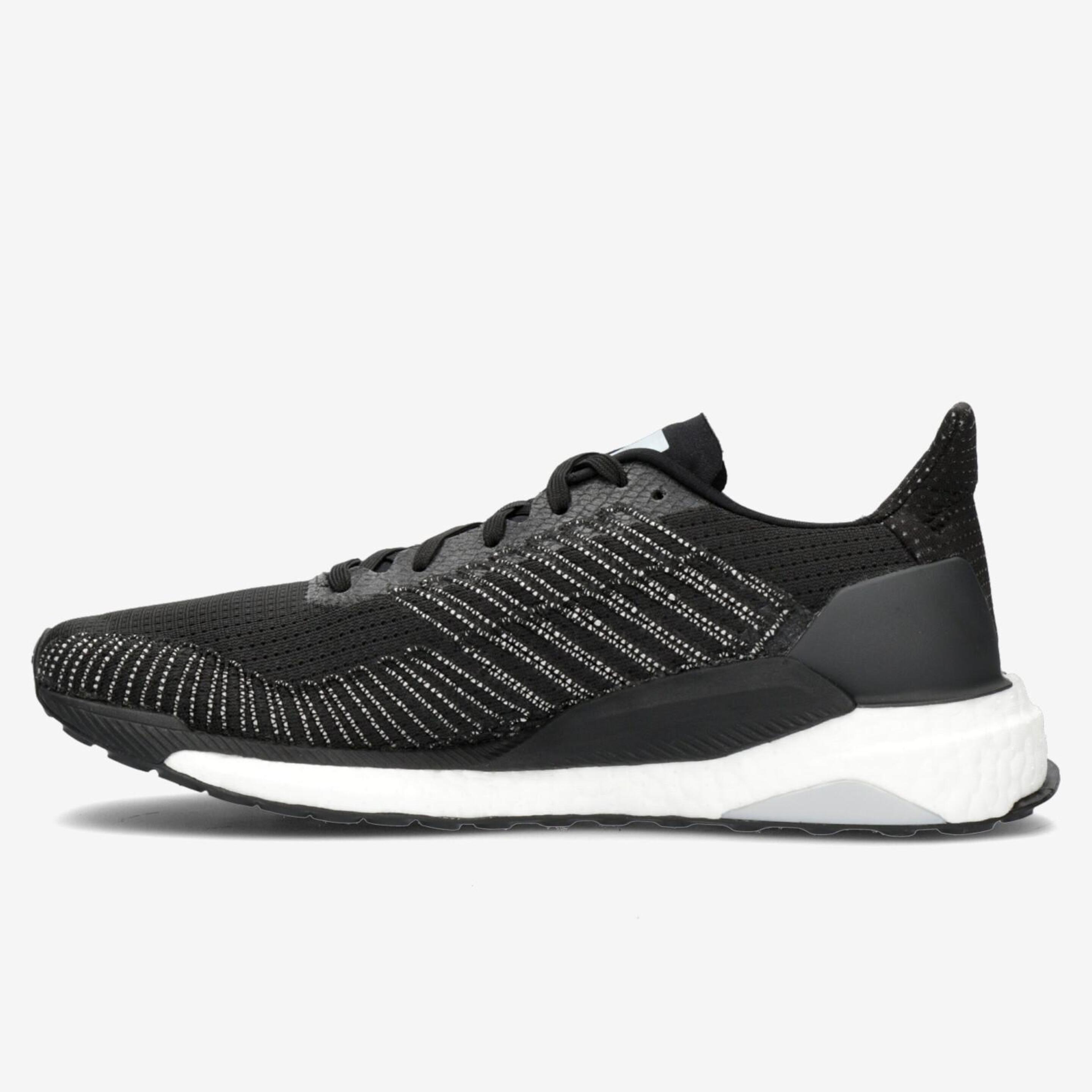 adidas Boost 19