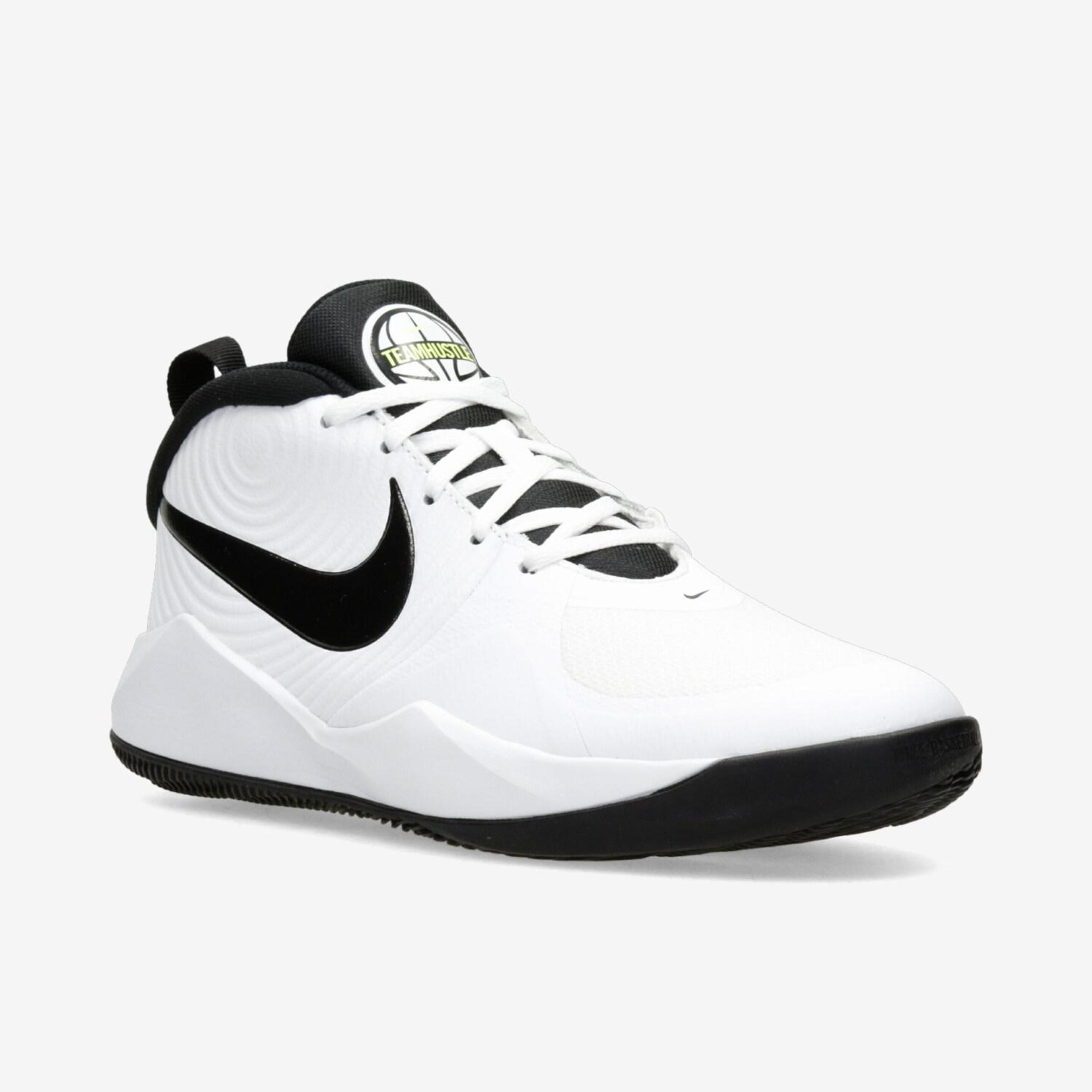 Nike Team Hustle D9