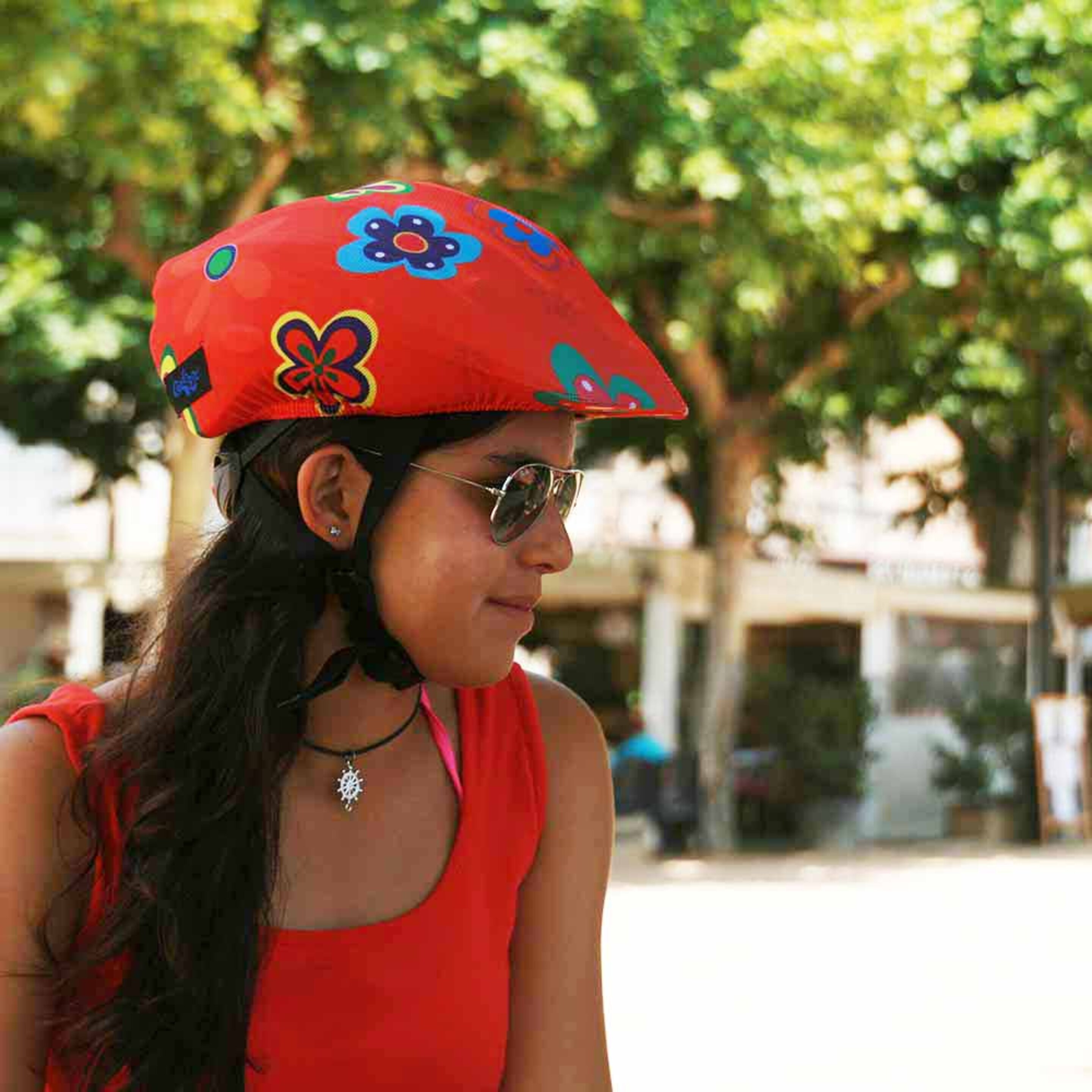 Funda Para Casco De Bici Flores Hippys - Rojo - Casco Bicicleta  MKP