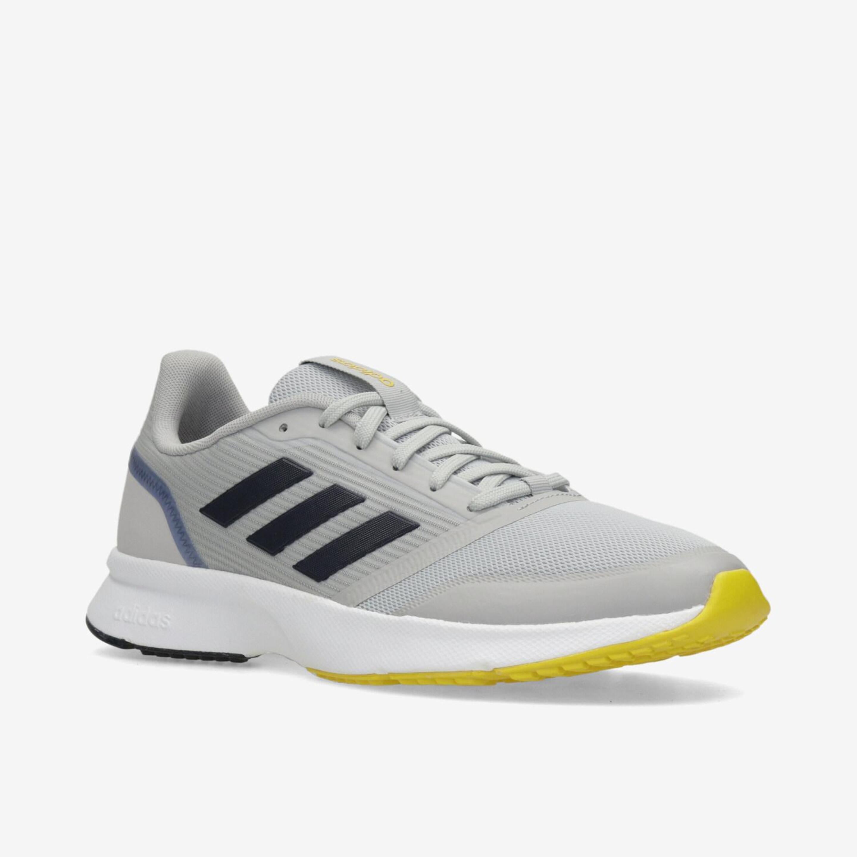 adidas Nova Flow