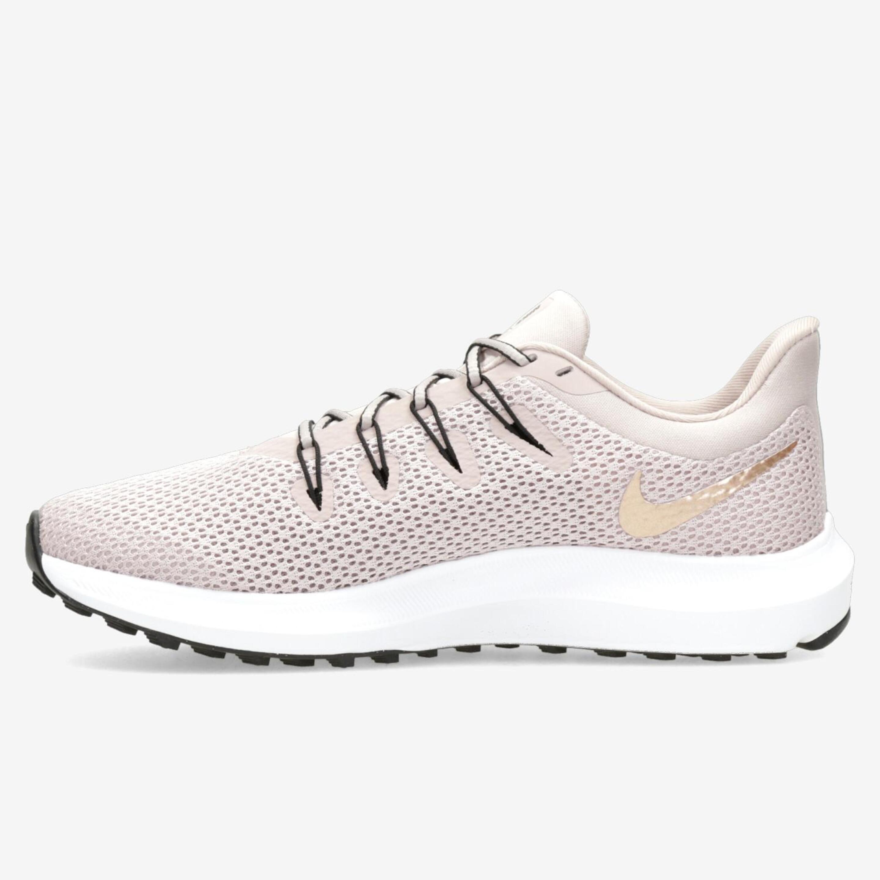 Nike Quest 2