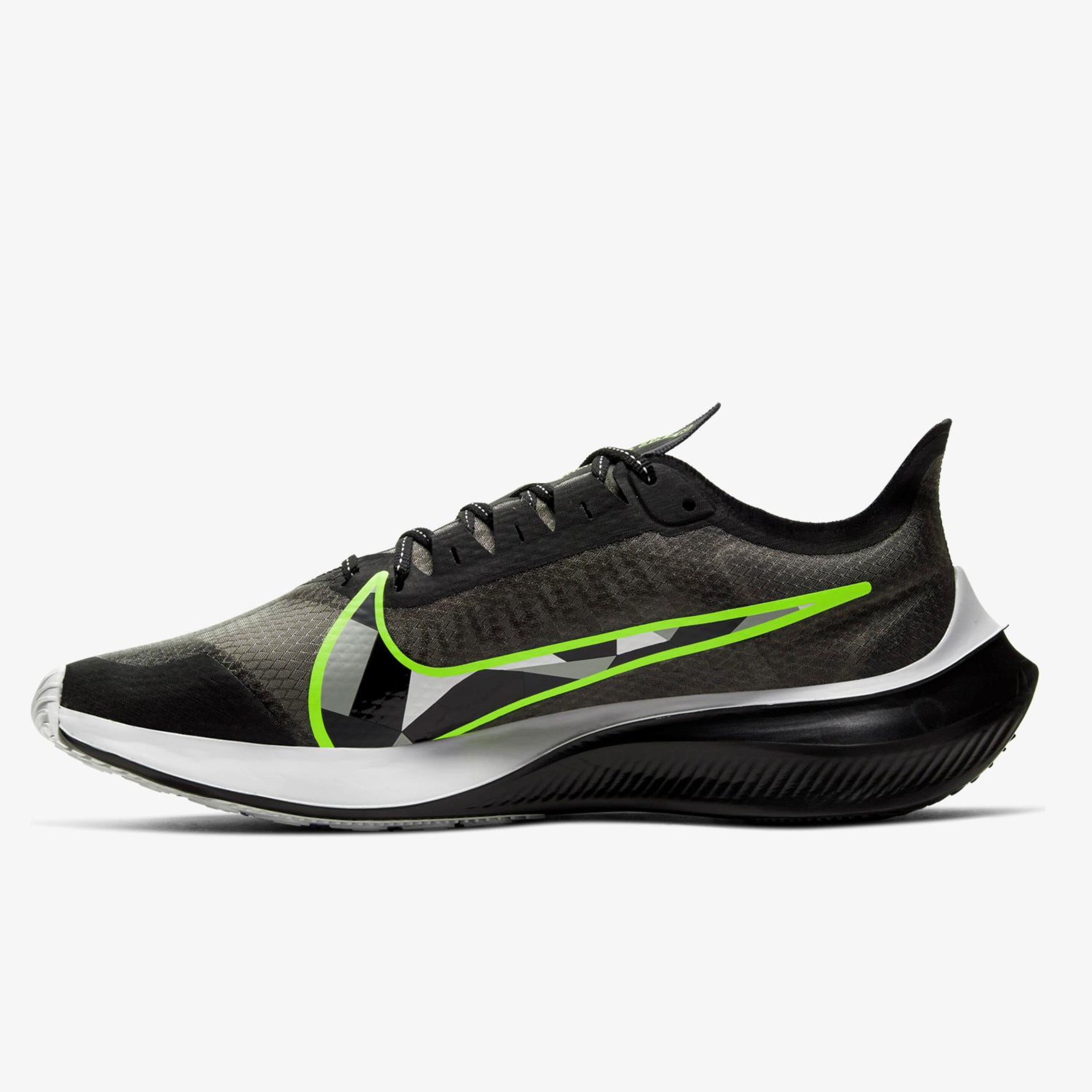 Nike Zoom Gravity 5