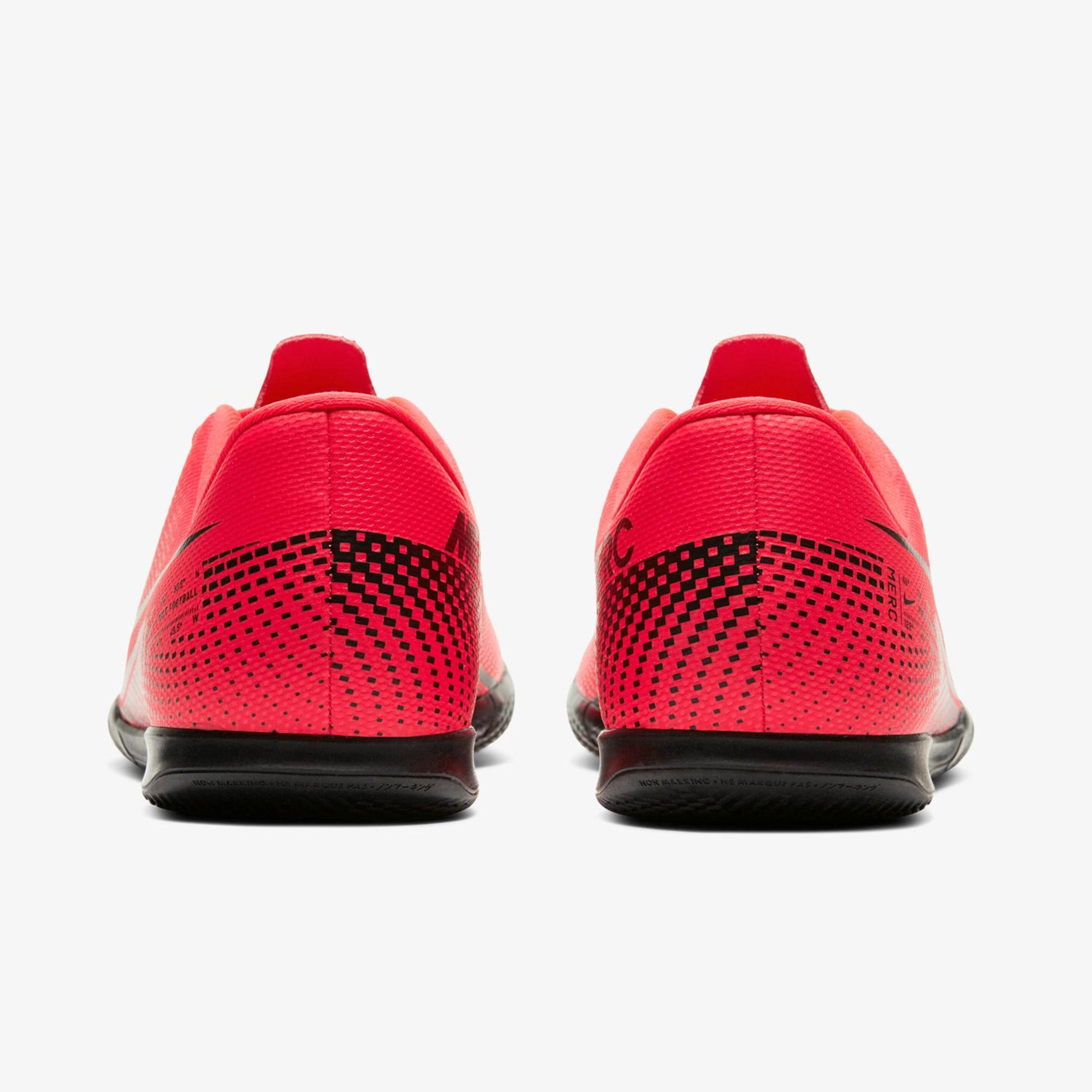 Nike Mercurial Vapor 13