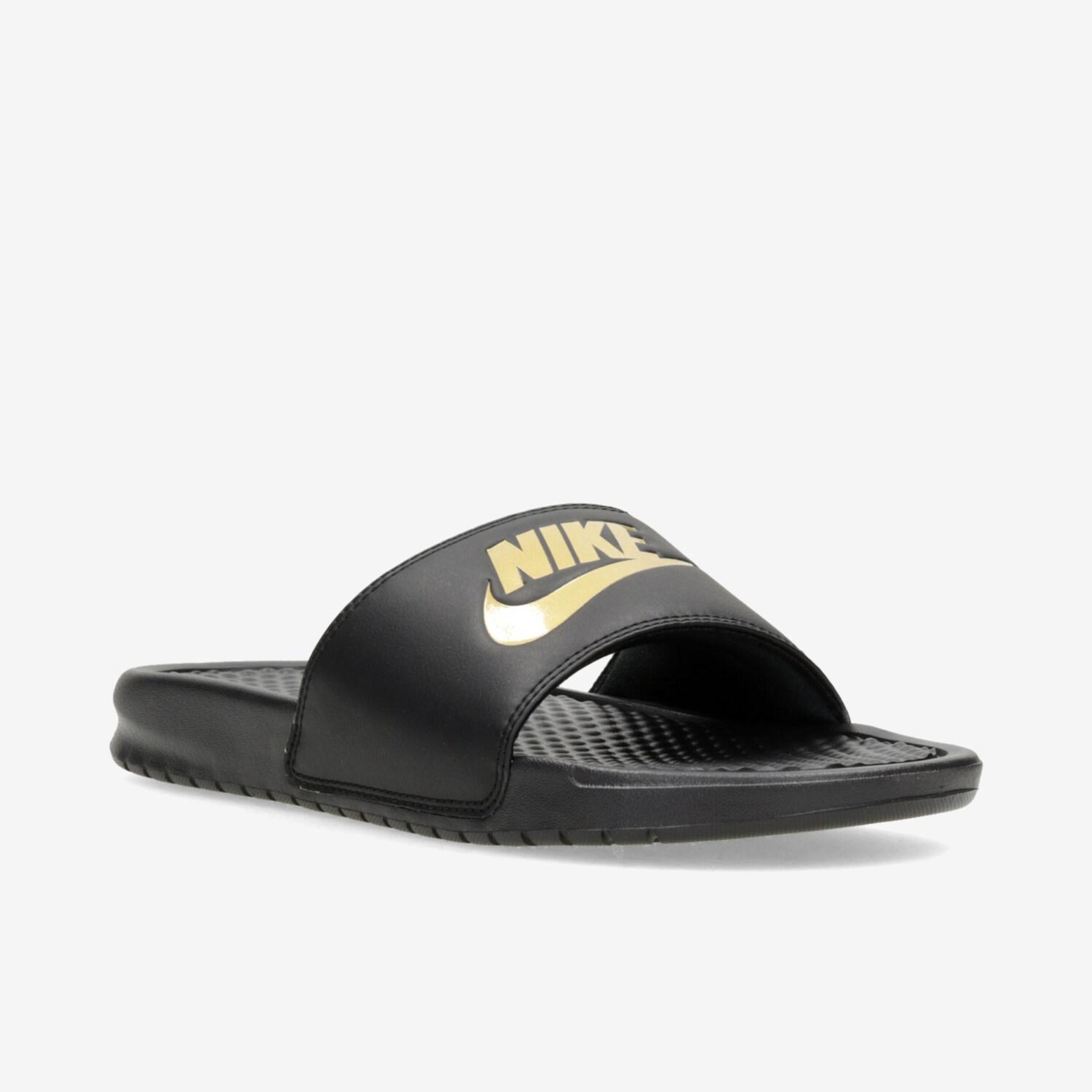 Nike Benassi