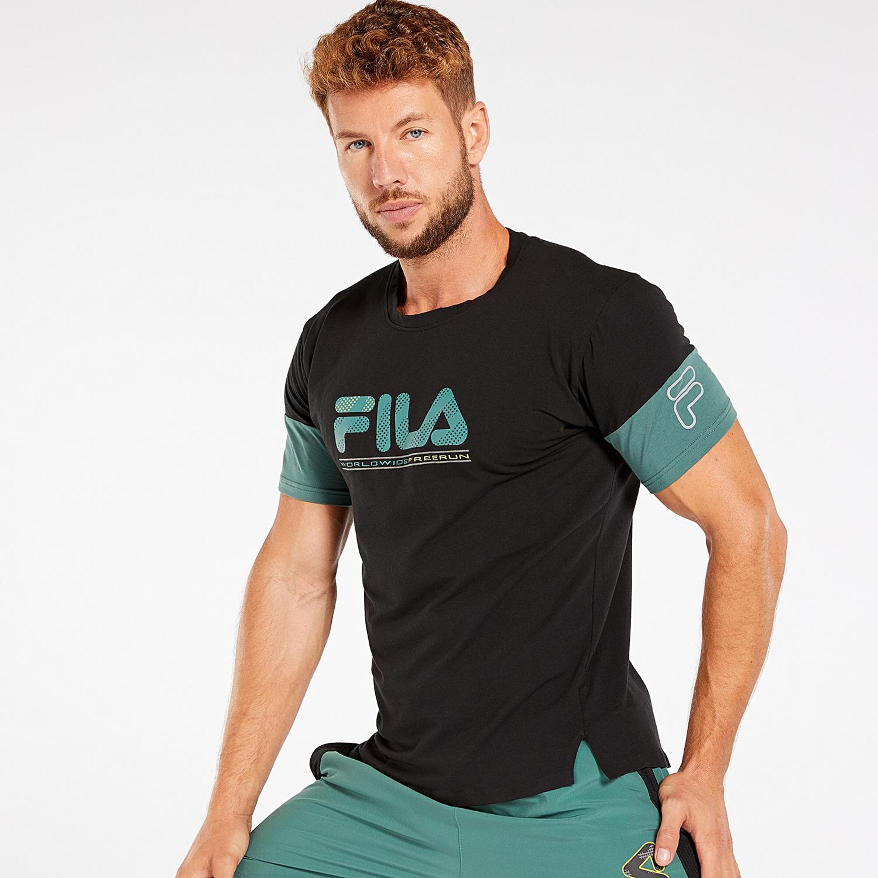 Fila Training