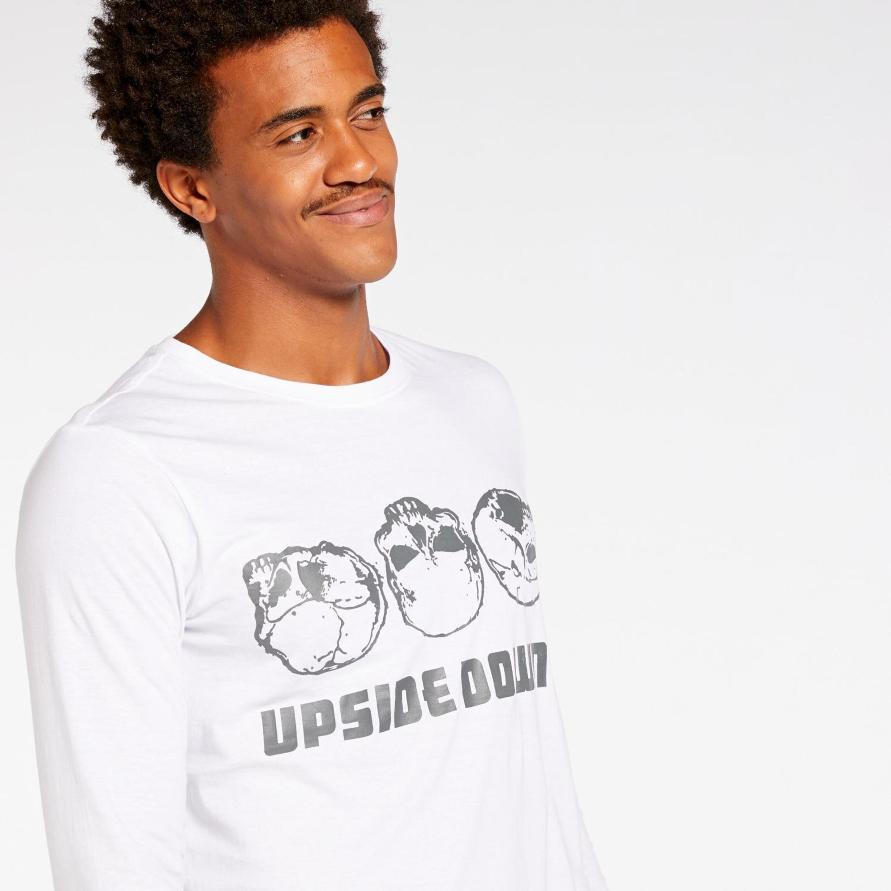 Up Stamps Cro Camiseta M/l Alg.