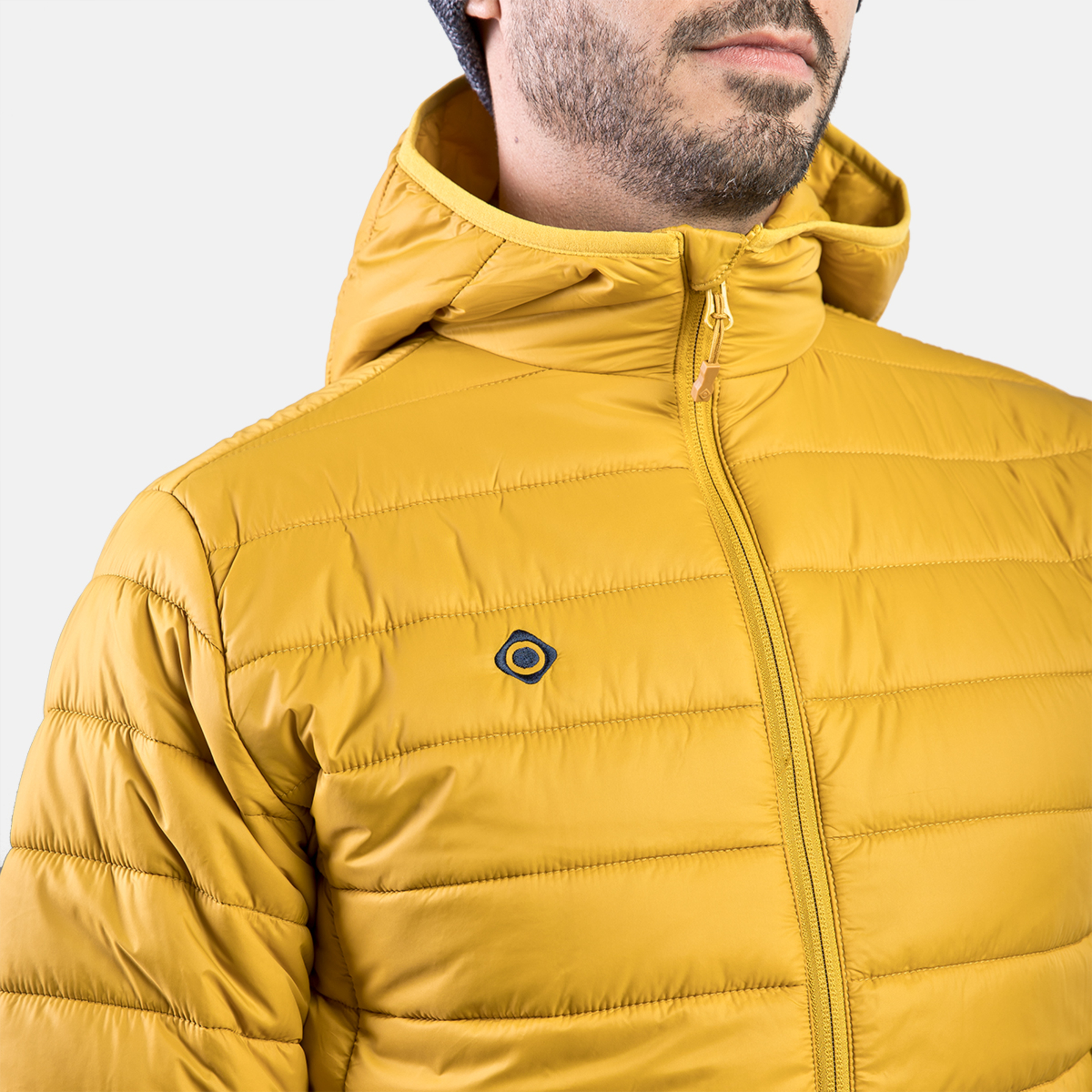 Izas Sindu Chaqueta Ligera Aislante Del Frio Y Del Viento, Para Hombre.