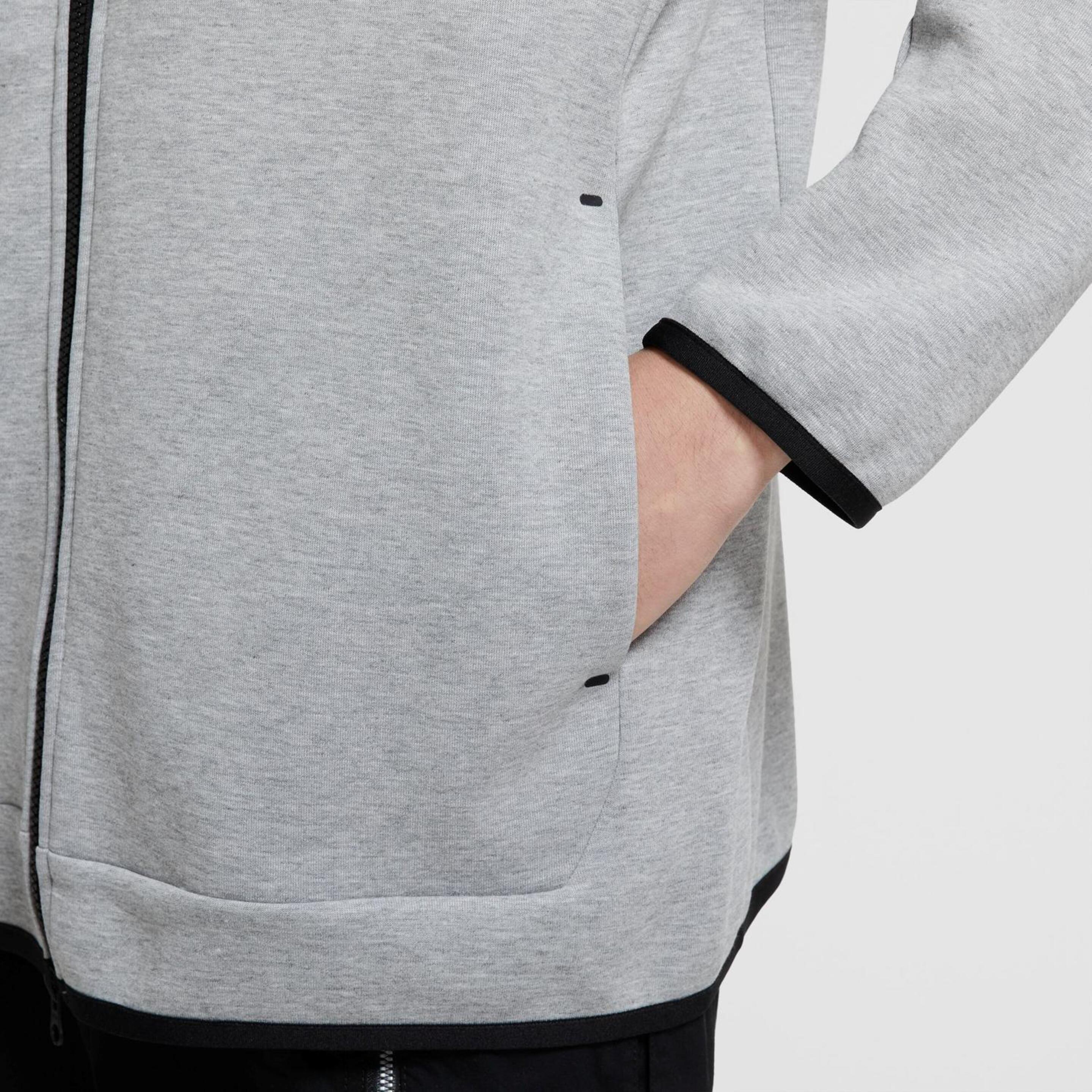 Nike Tech Fleece