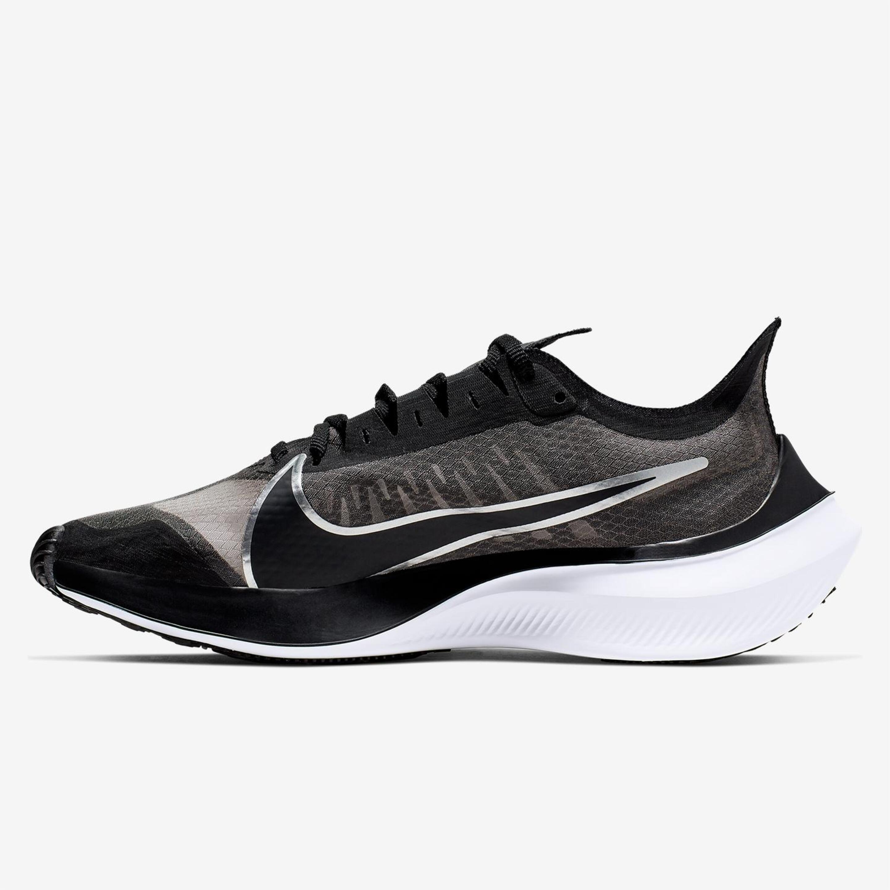 Nike Zoom Gravity 5