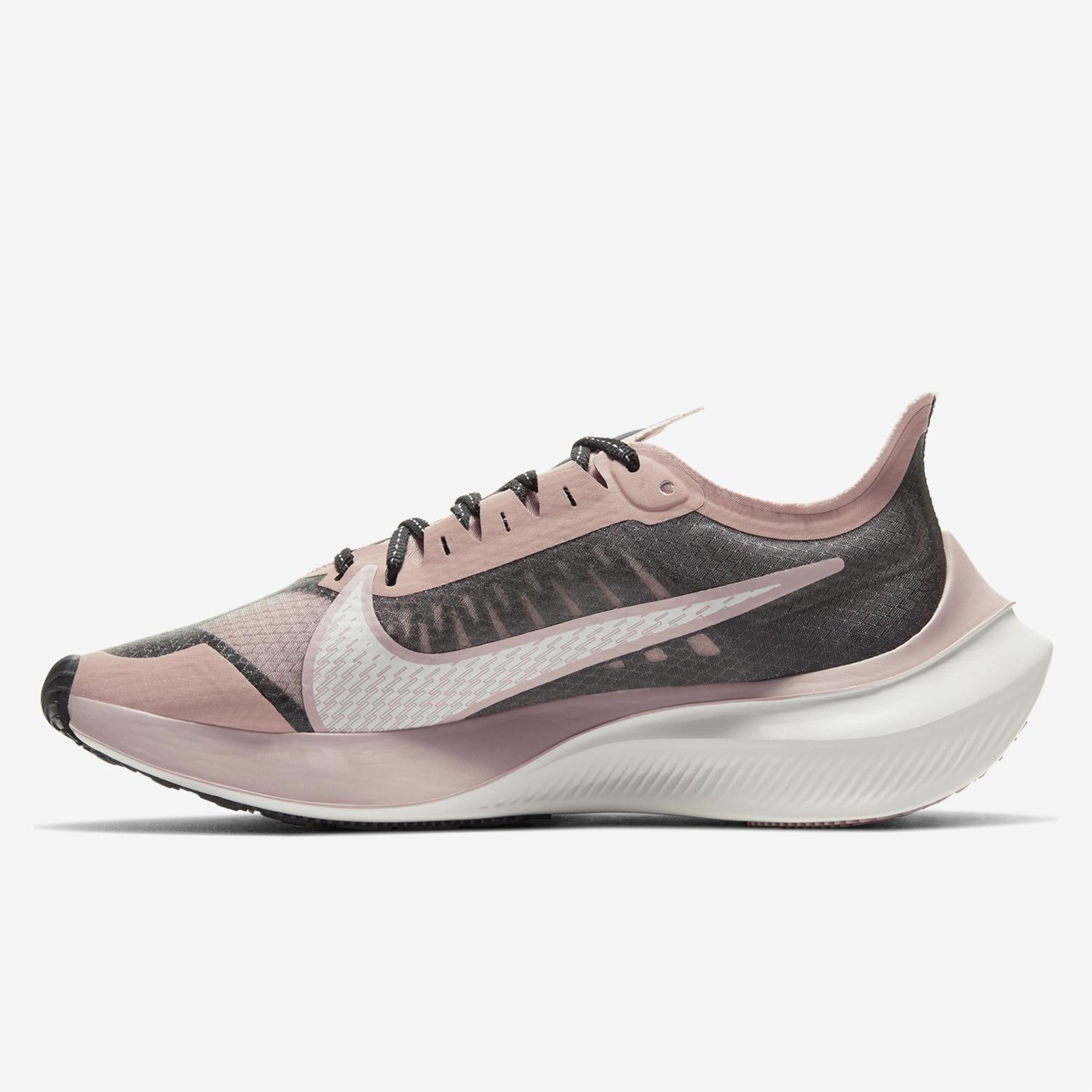 Nike Zoom Gravity 5