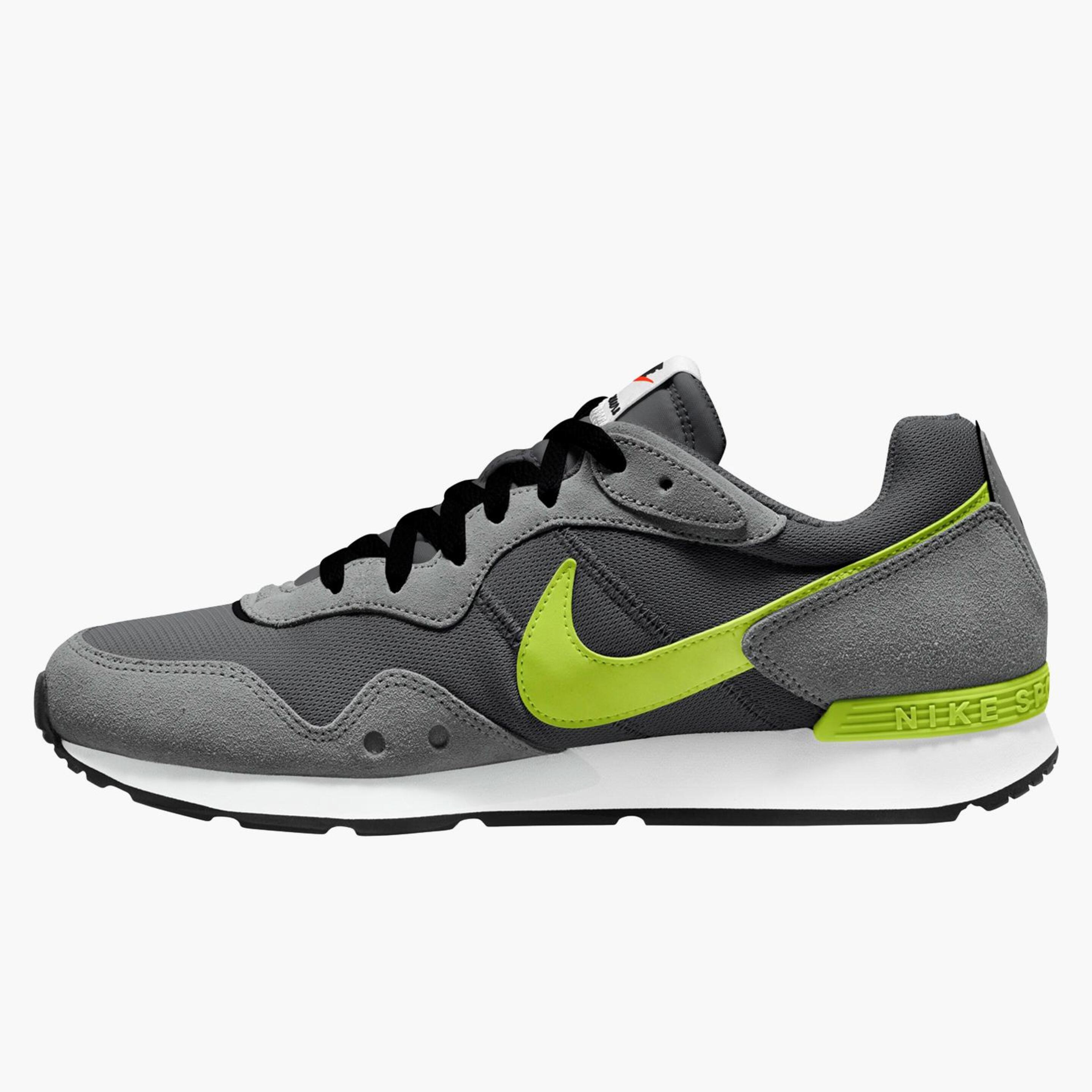 Nike Venture Runner