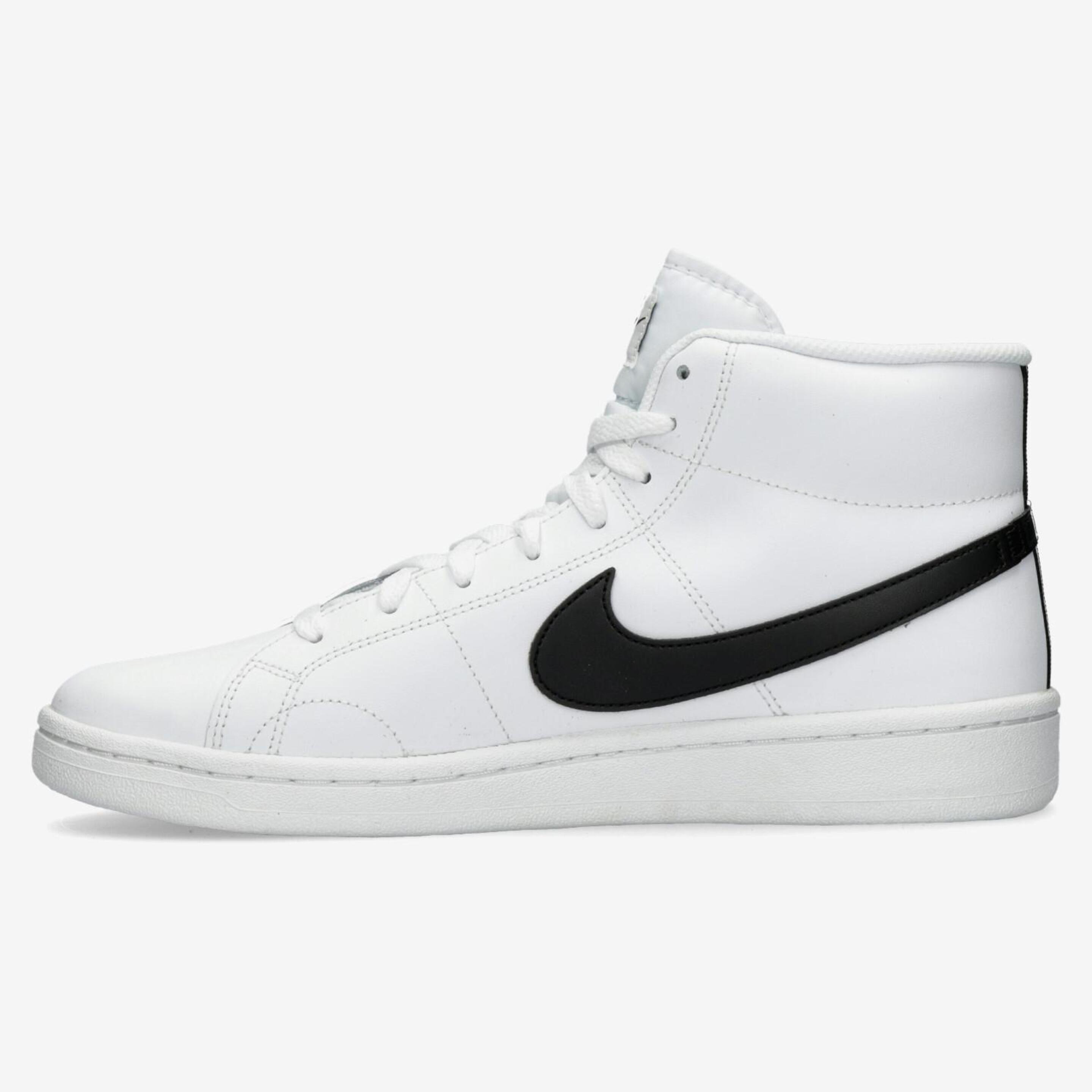 Nike Court Royale 2