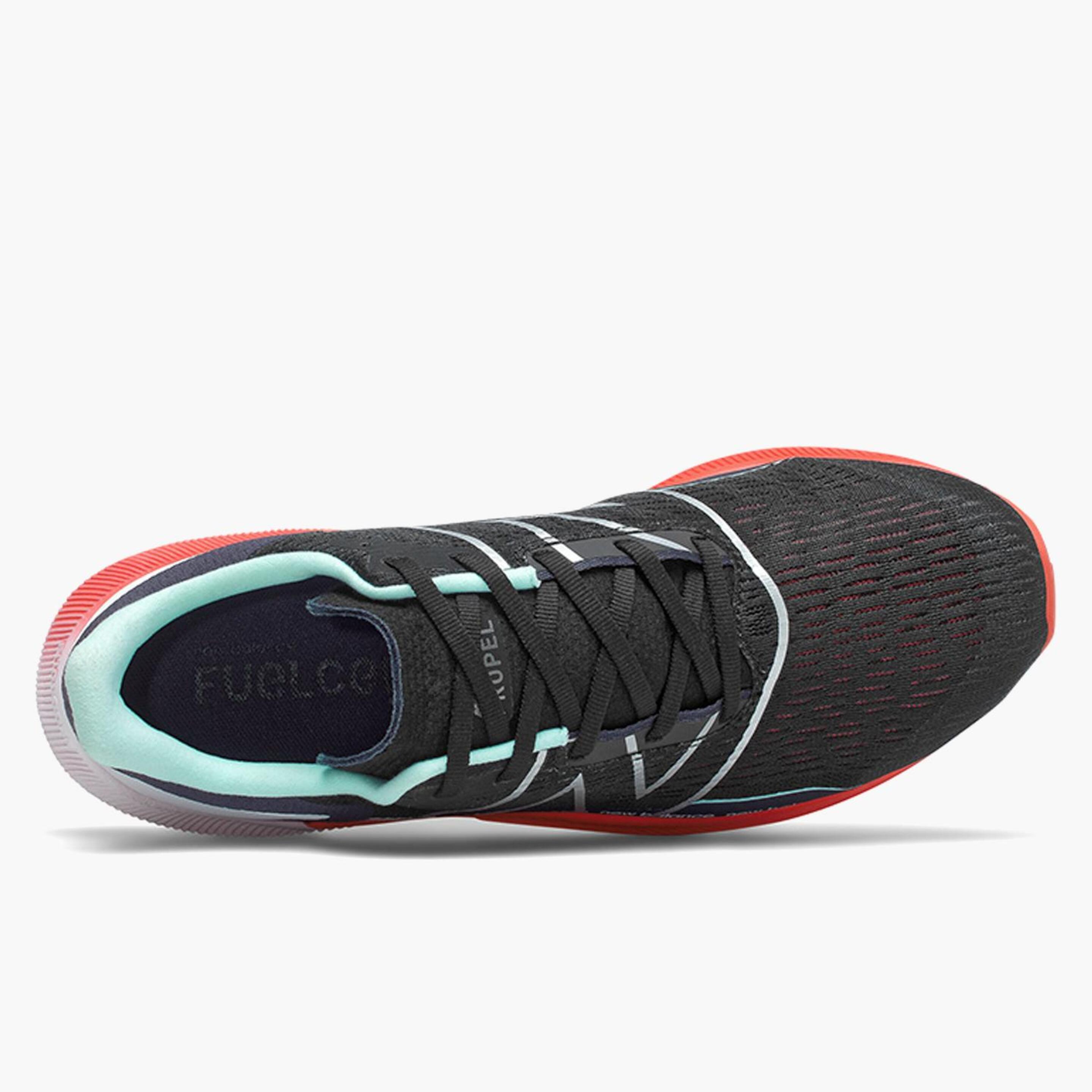 New Balance Fuelcell Propel V2
