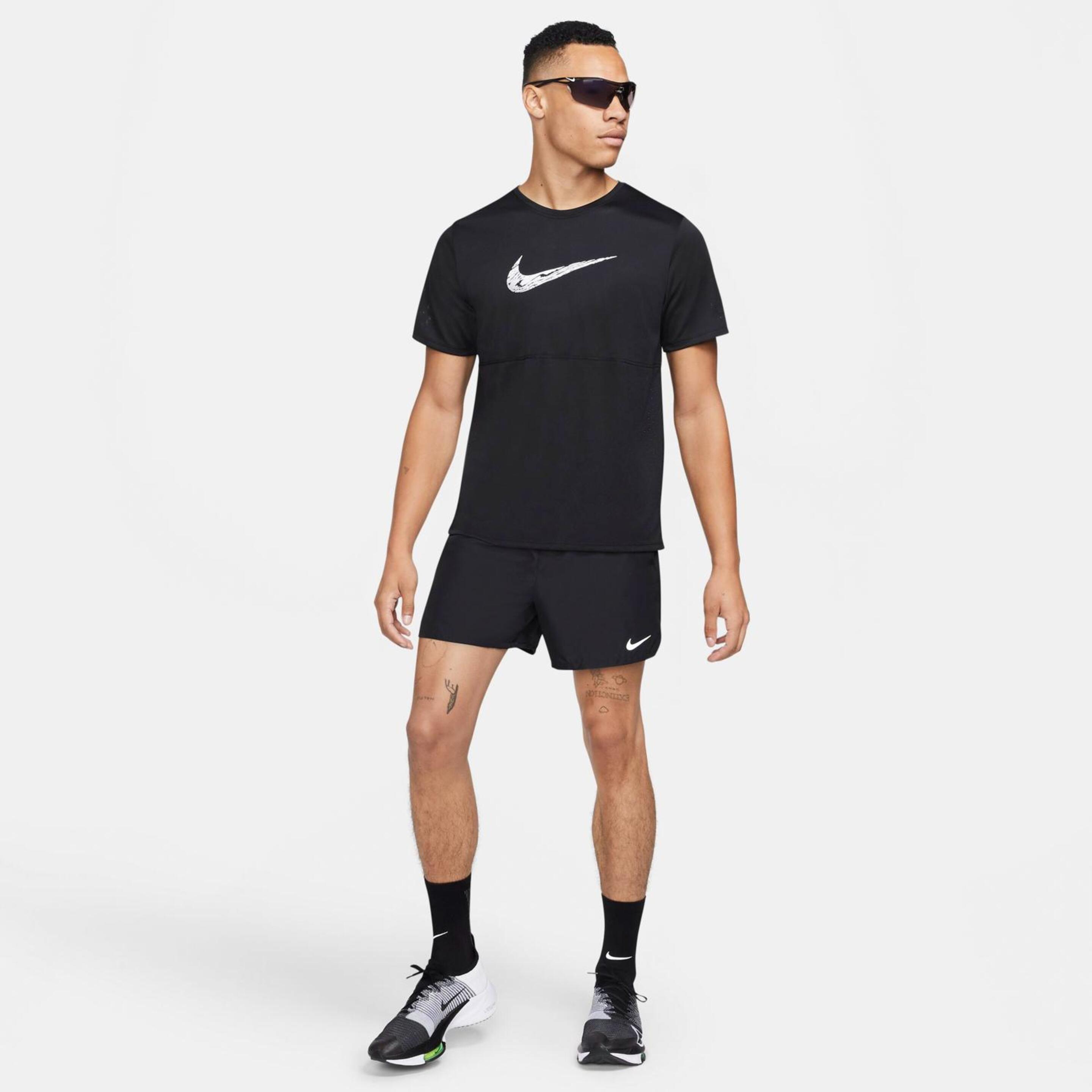 T-shirt Nike Breathe - Preto - T-shirt Running Homem