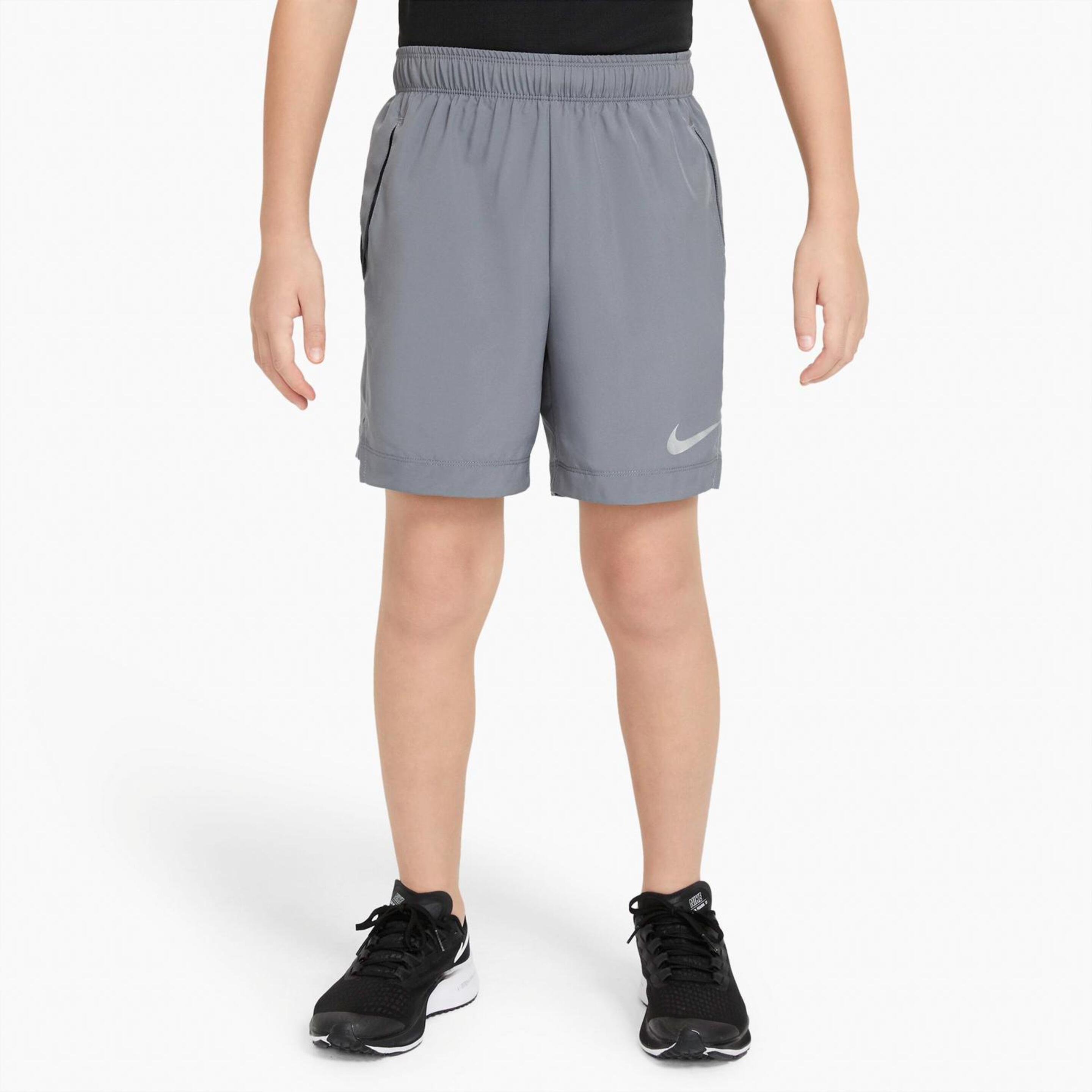 Bermudas Nike