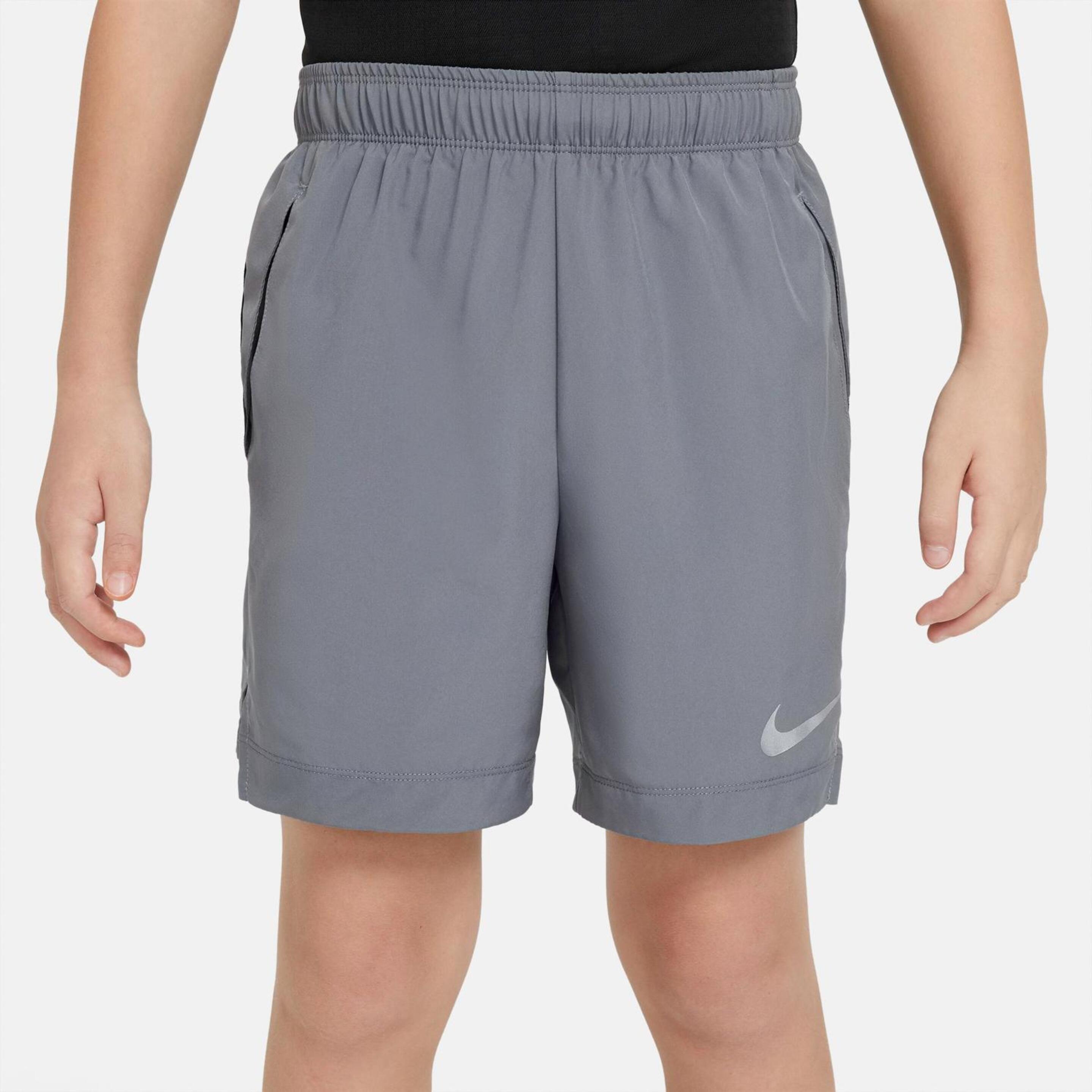 Bermudas Nike