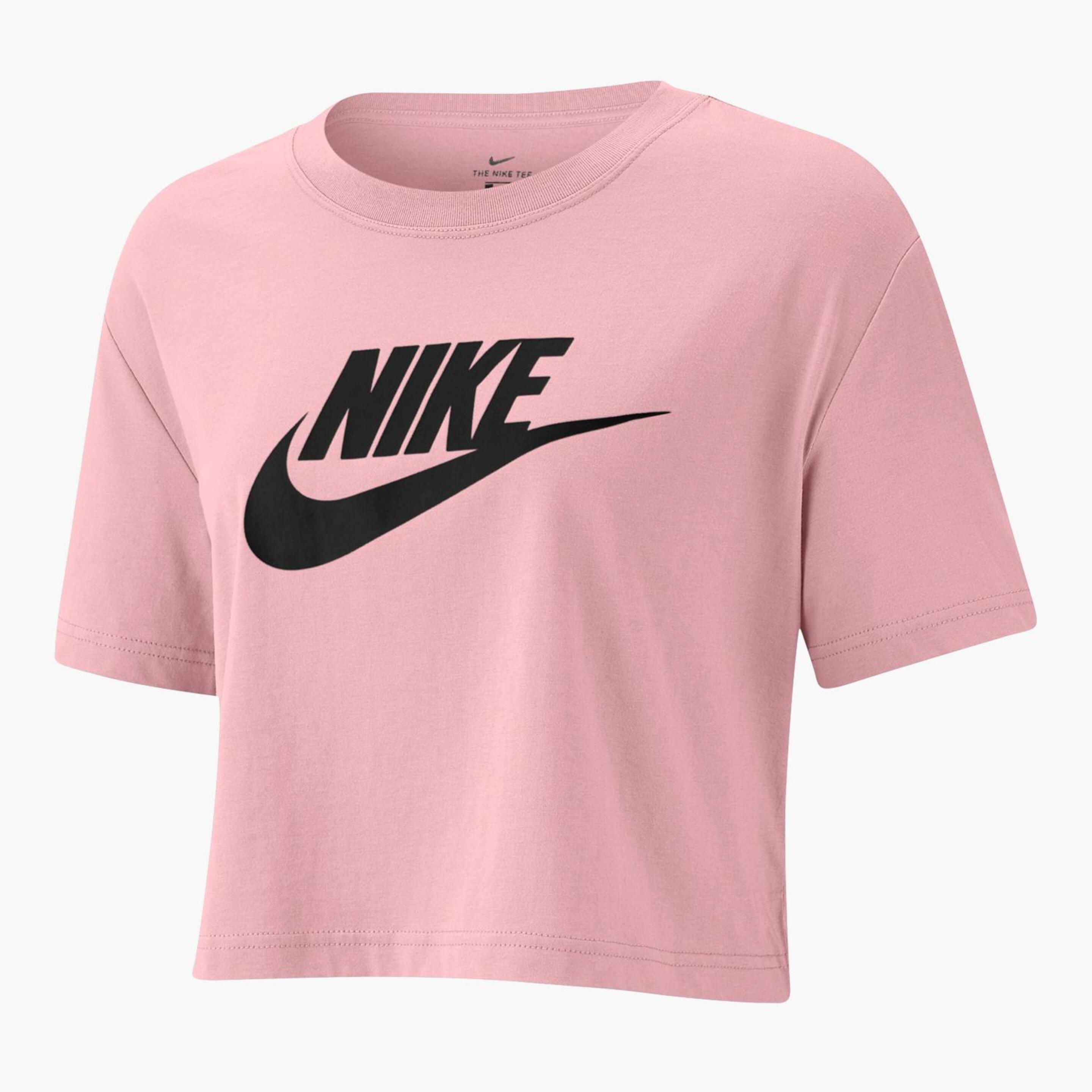 Nike Essential