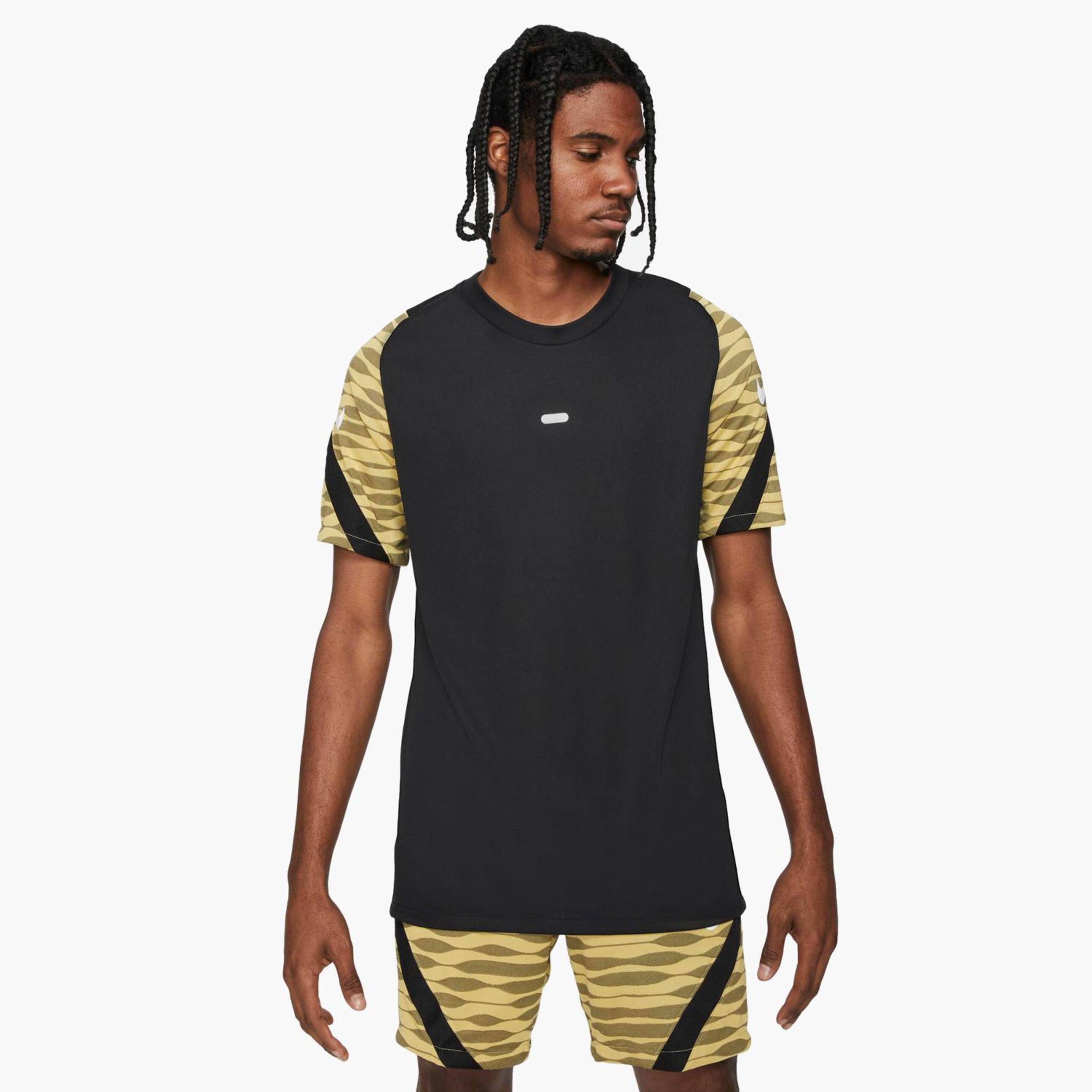 Nike Dri-fit Strike