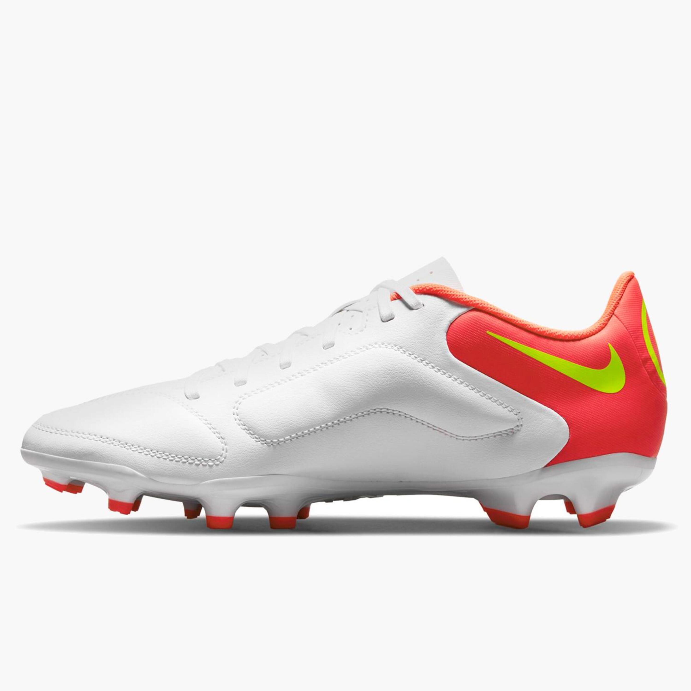 Nike Tiempo Legend