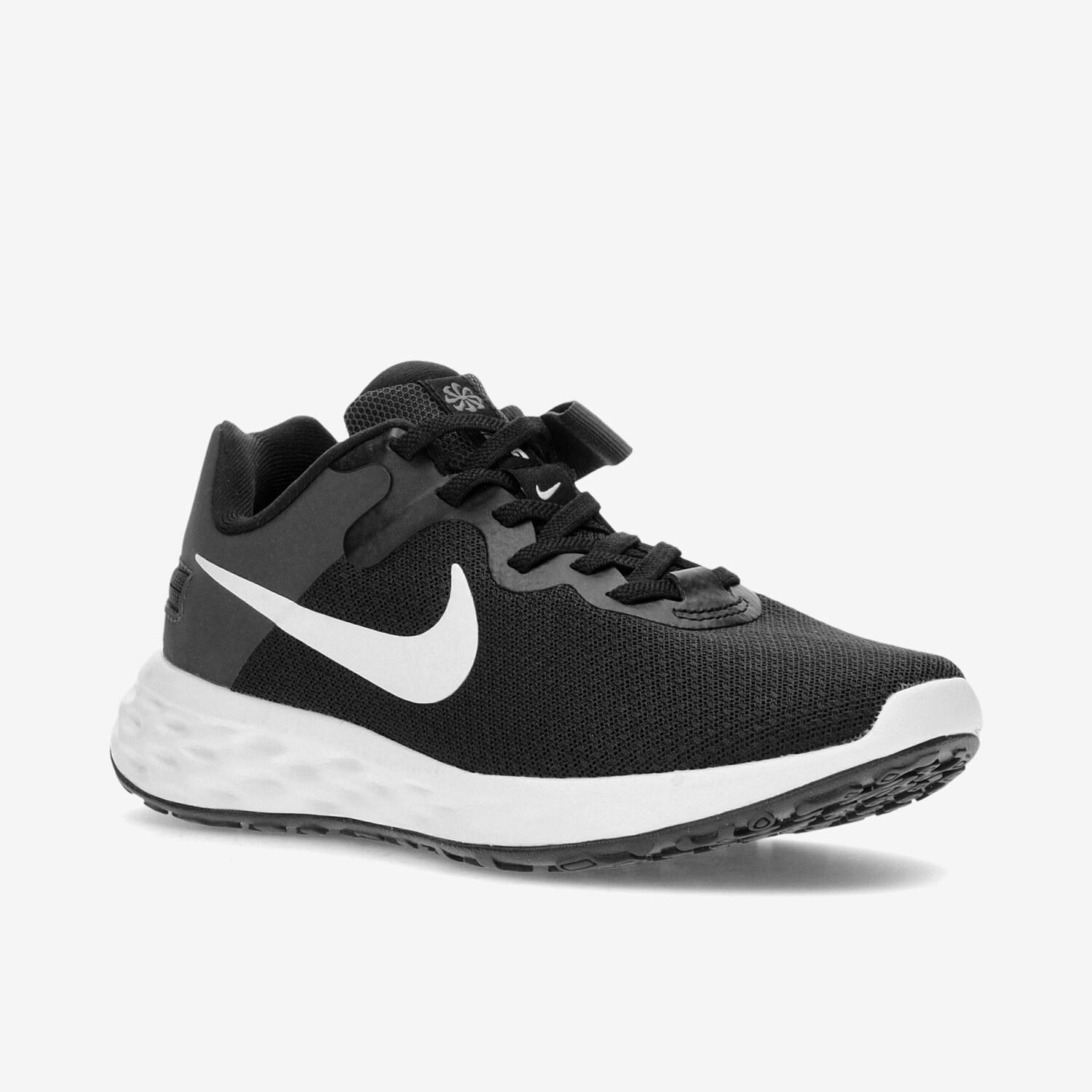 Nike Revolution 6 Flyease