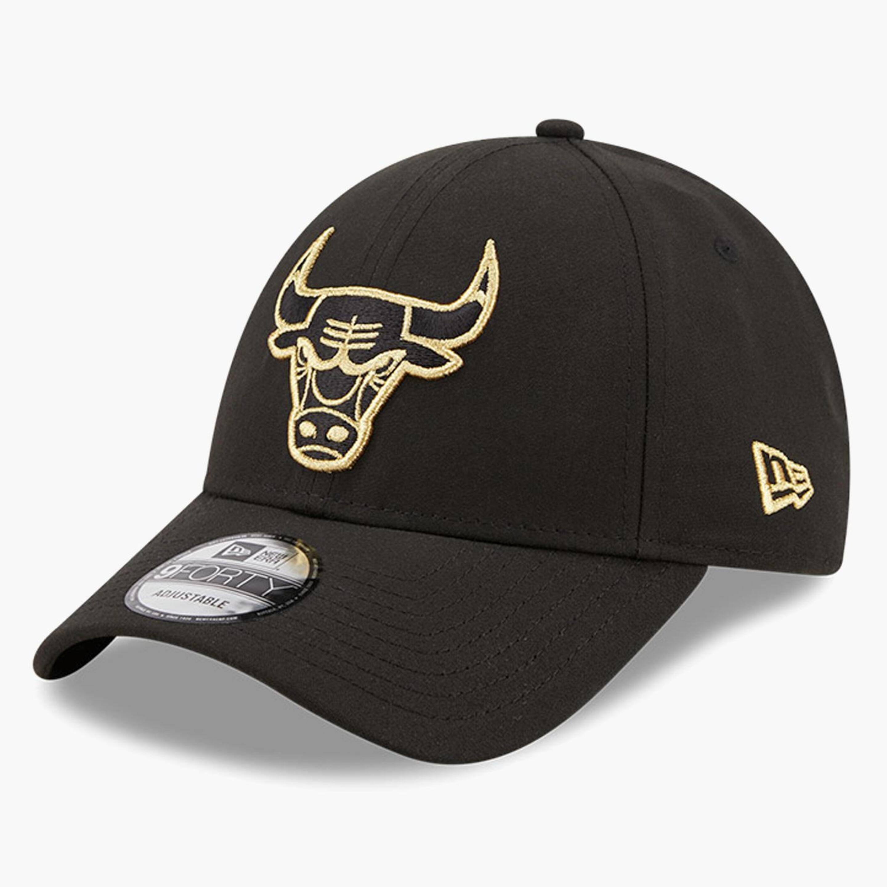 New Era Black And Gold 9forty Chicago Bulls