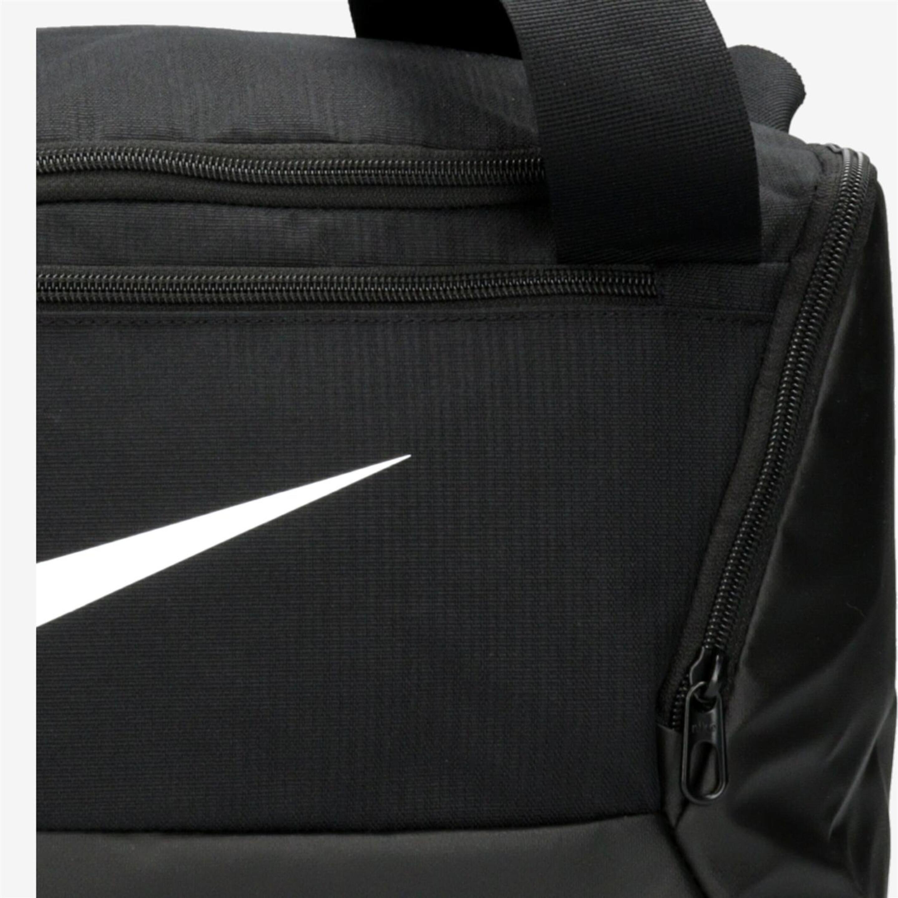 Nike Brasilia 9.5 - Negro - Bolsa Deporte 25 L